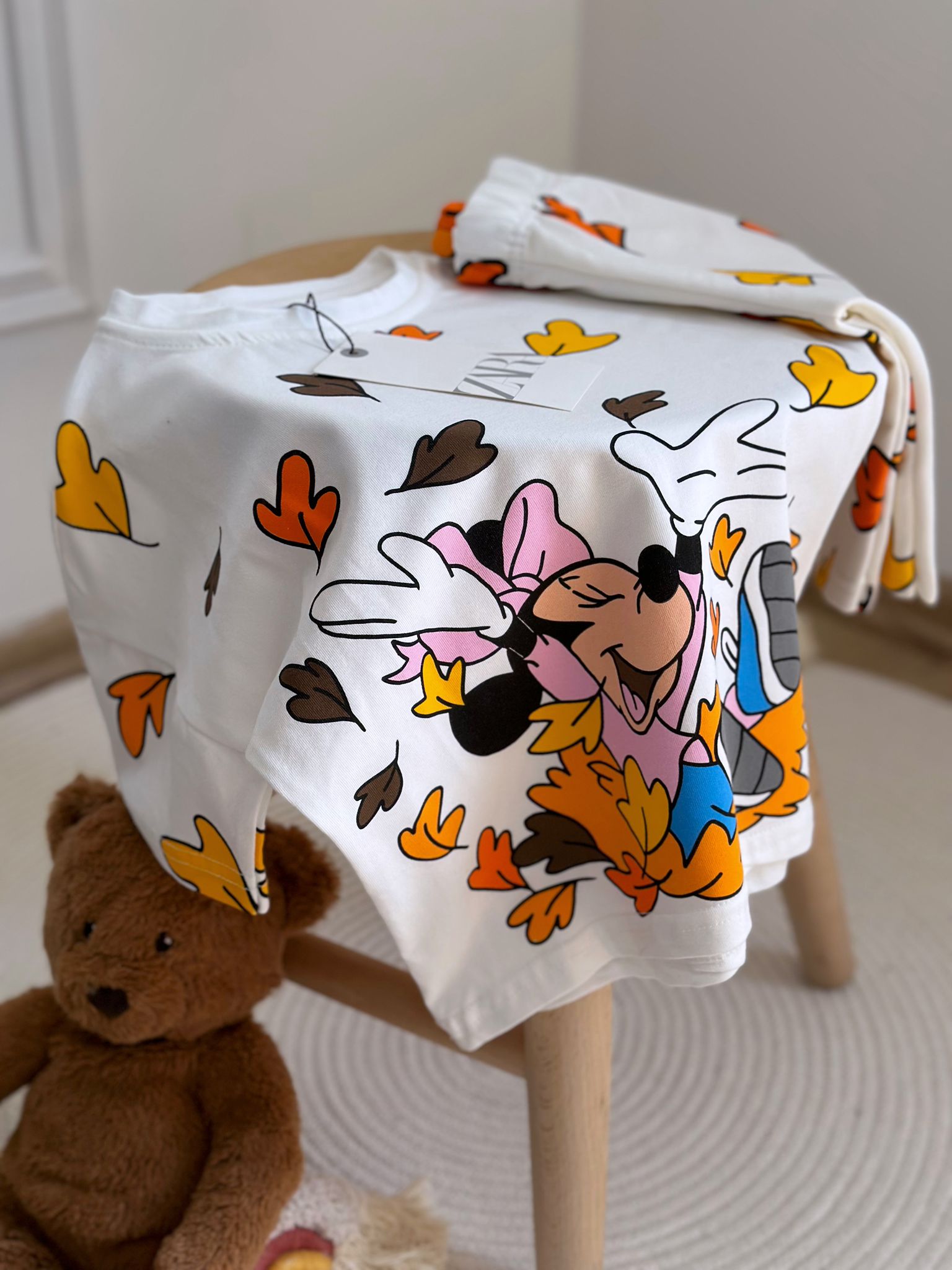 Minnie Mouse Yaprak Detaylı Takım