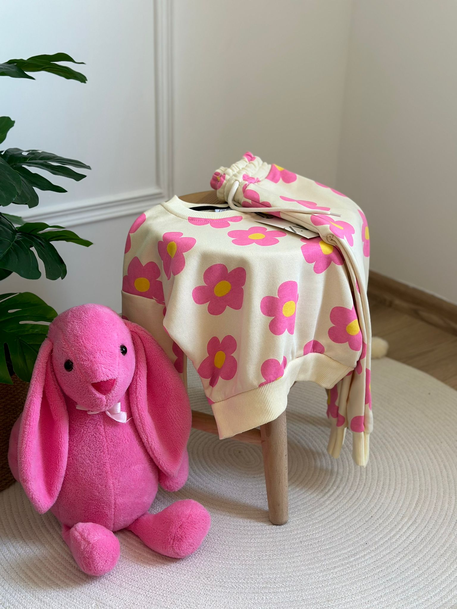 Pembe Sarı Çiçek Baskılı Eşofman Takımı