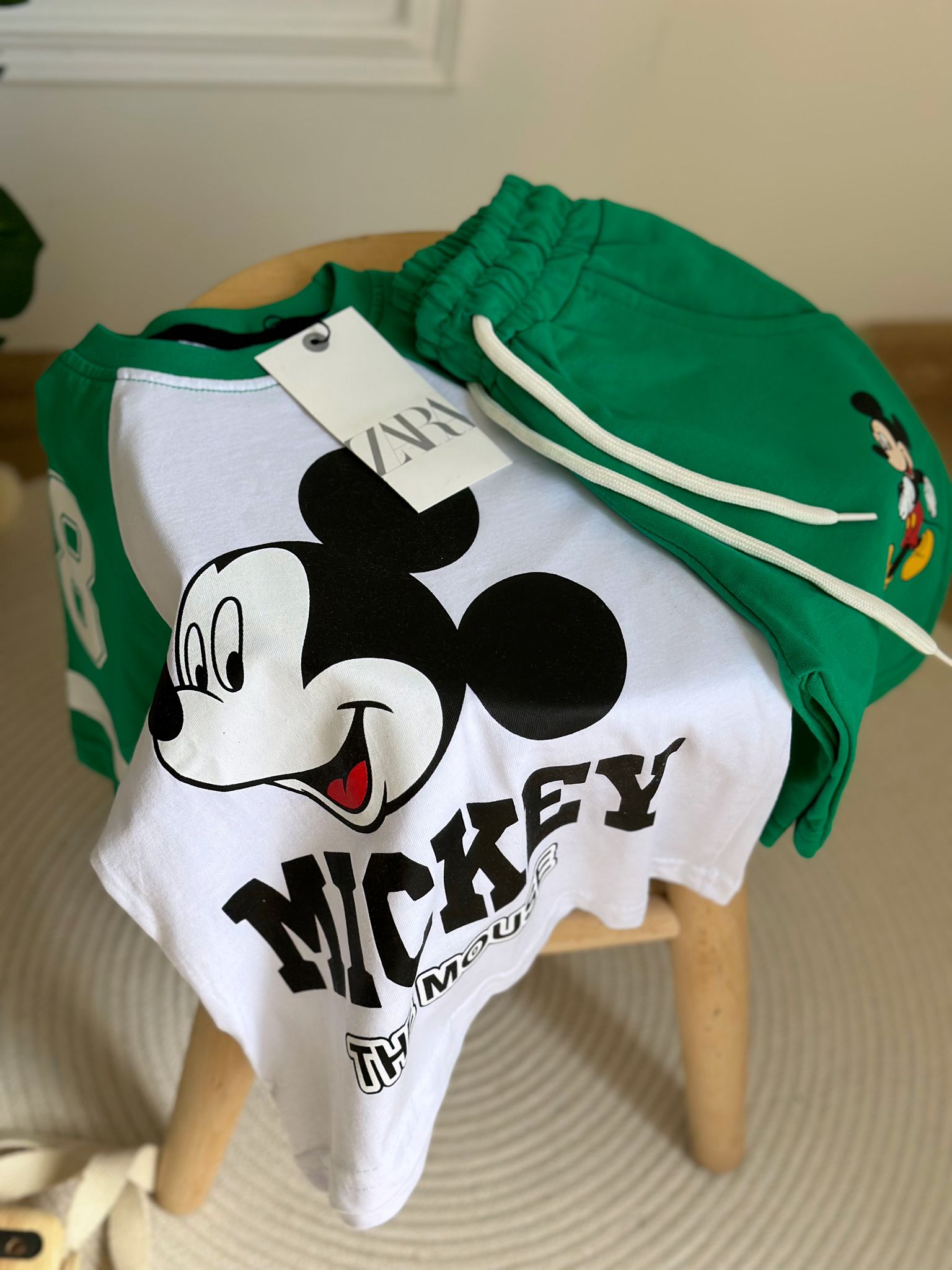Mickey The Mouse Baskılı Yeşil Şortlu Takım