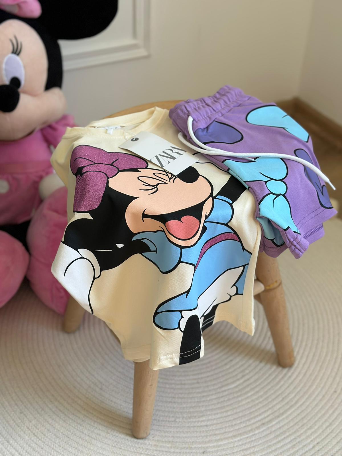 Minnie Mouse Kurdale Detaylı Mor Şortlu Takım