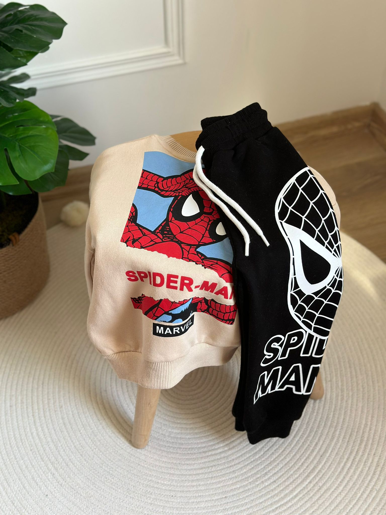 Sırt Baskılı Spiderman Eşofman Takımı
