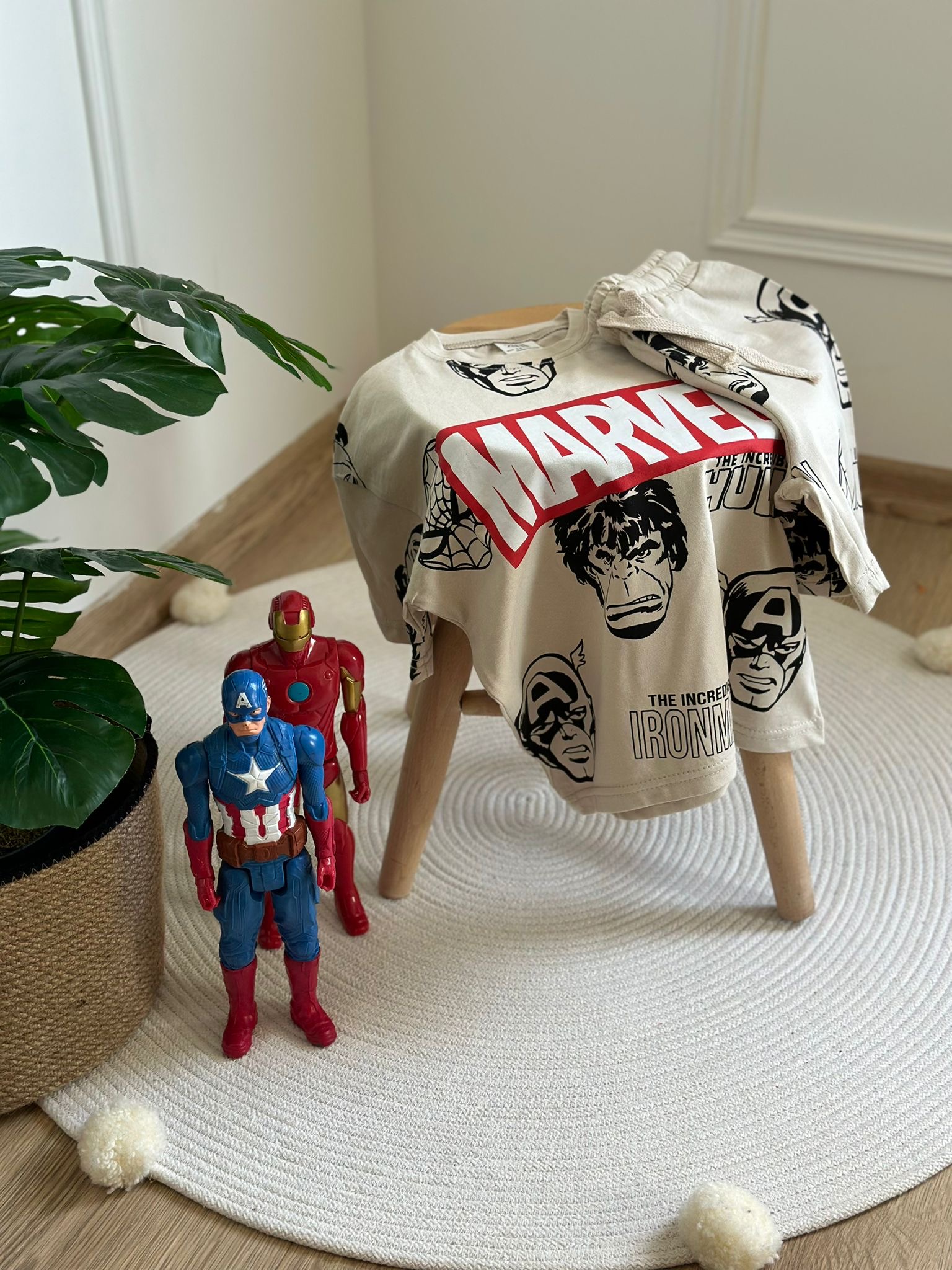 İronman ve Hulk Baskılı Marvel Şortlu Takım