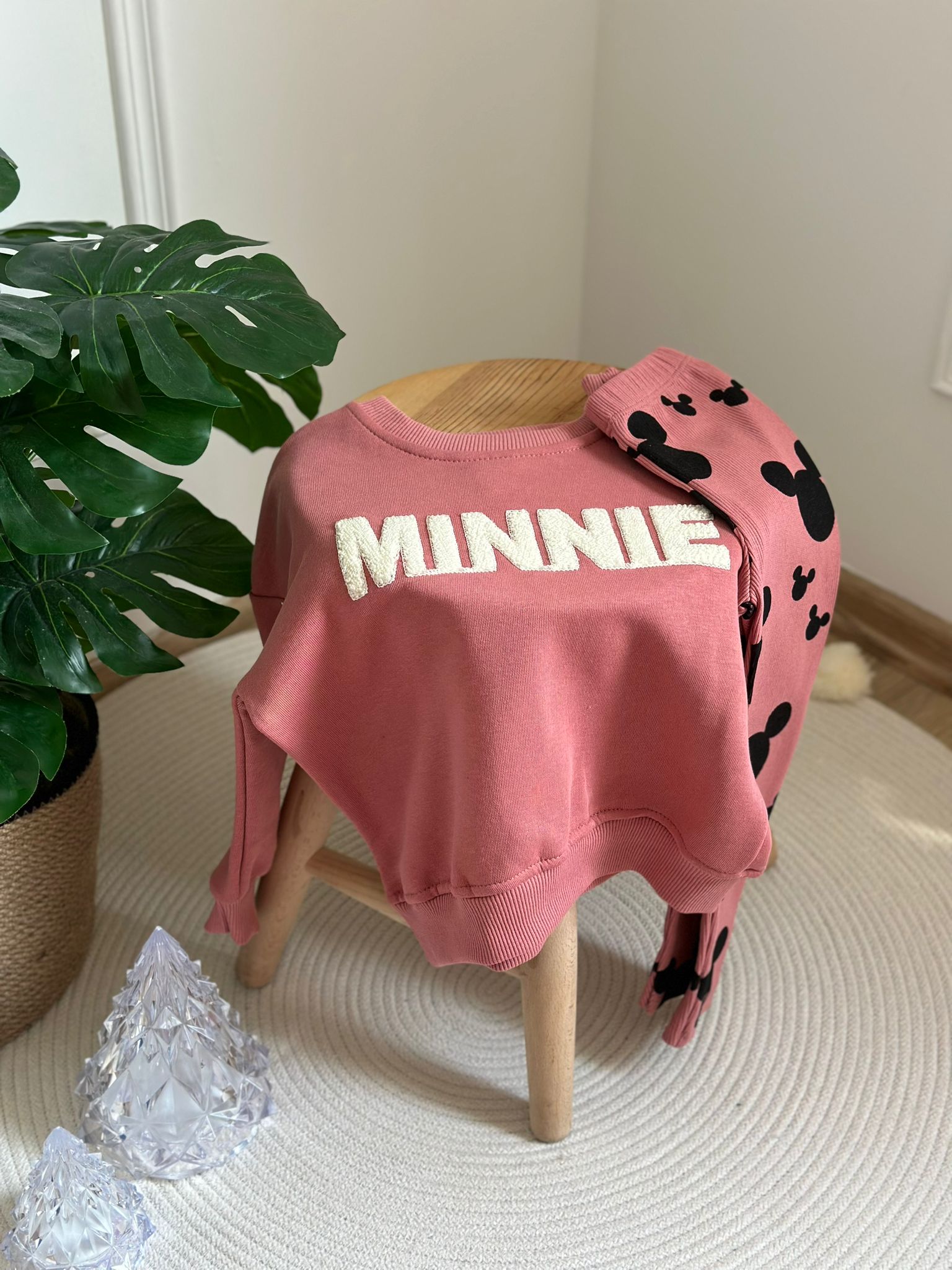 Pembe Minnie Kalın Yazı Baskılı Takım