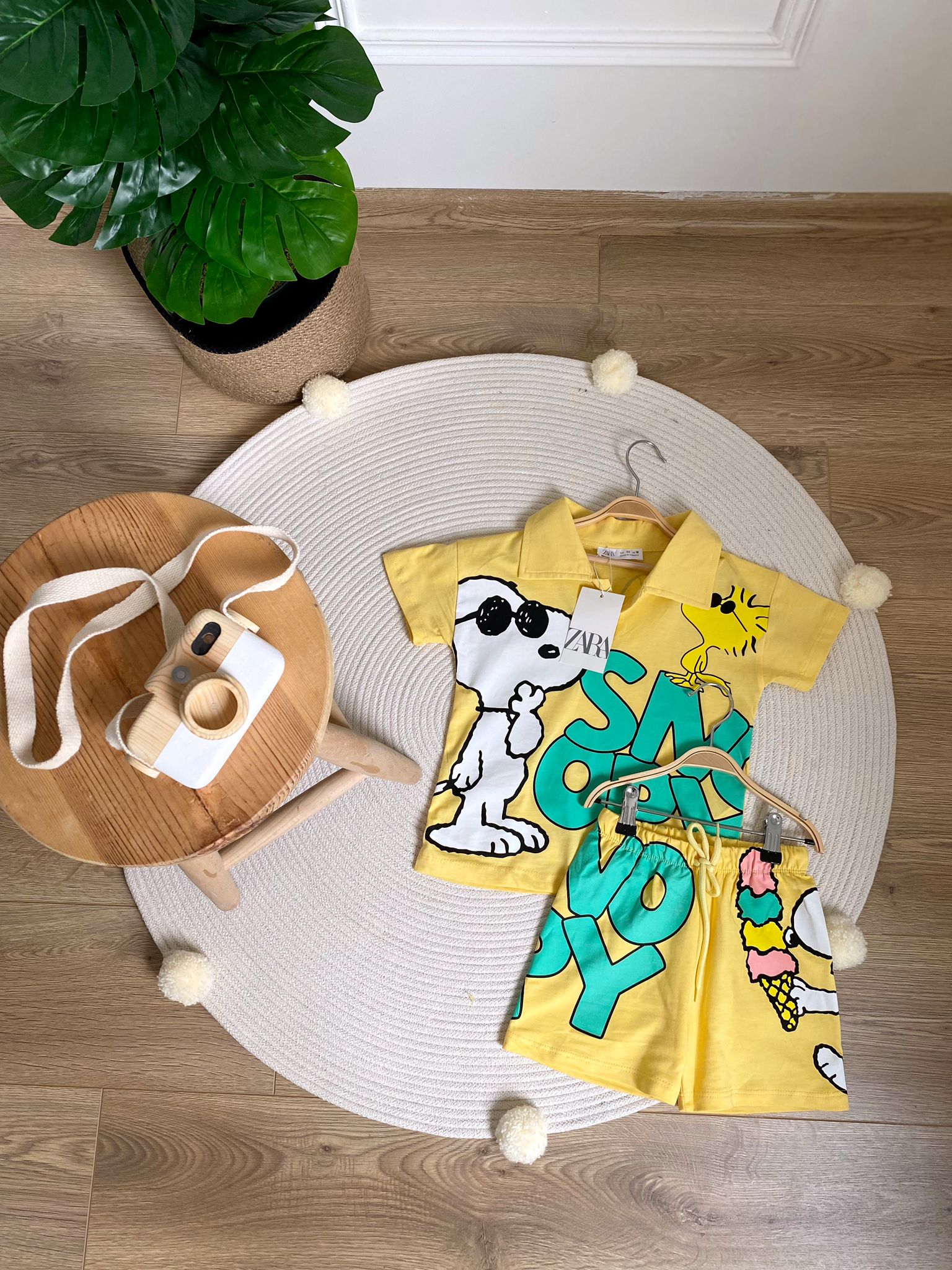Sarı Snoopy Baskılı ve Şortlu Erkek Çocuk Takımı