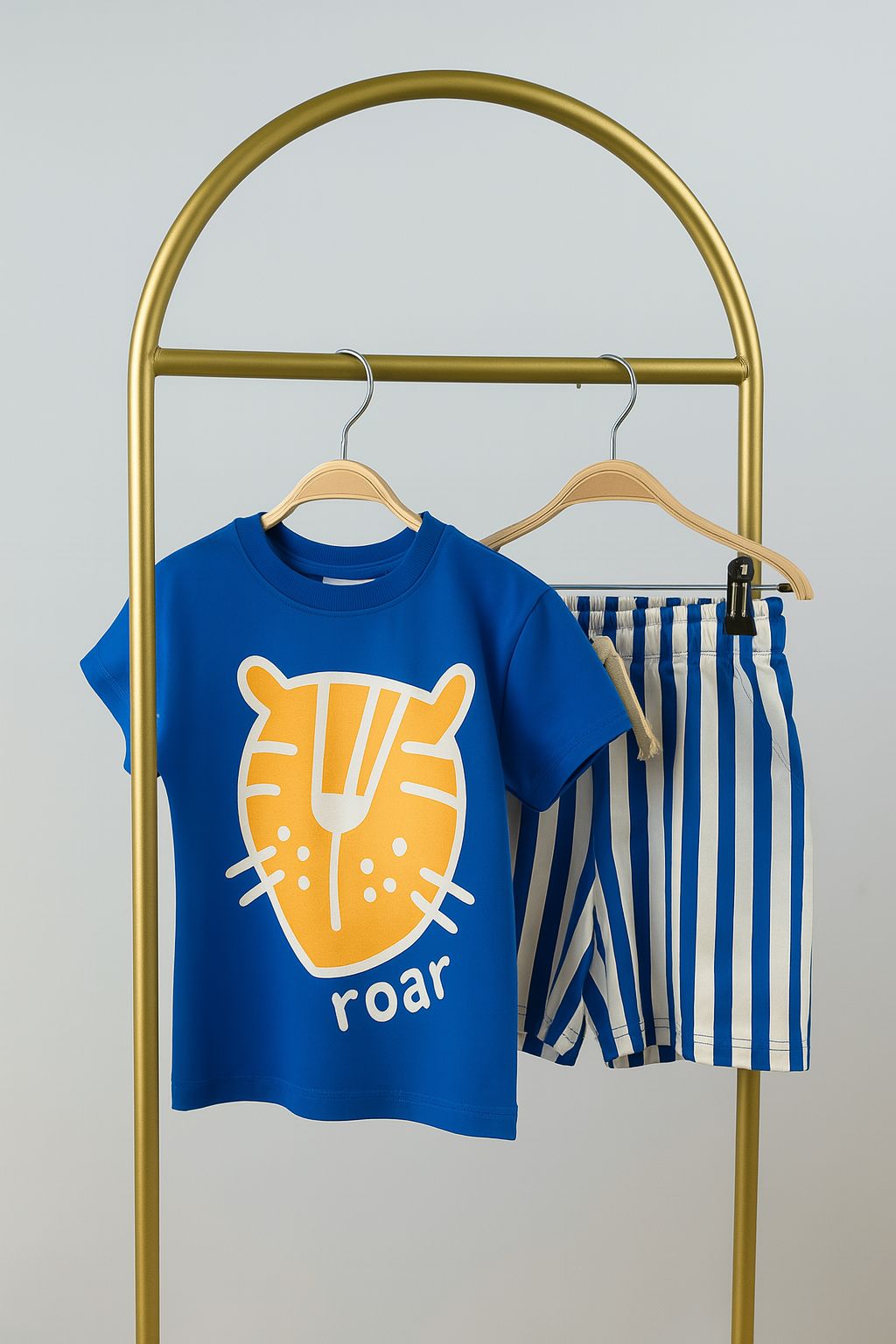 Mavi Roar Baskılı Şortlu Takım