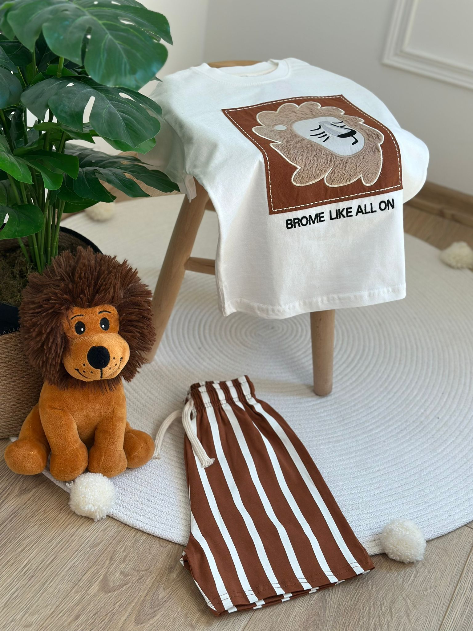Lion King Nakış İşlemeli Çizgili Şortlu Takım