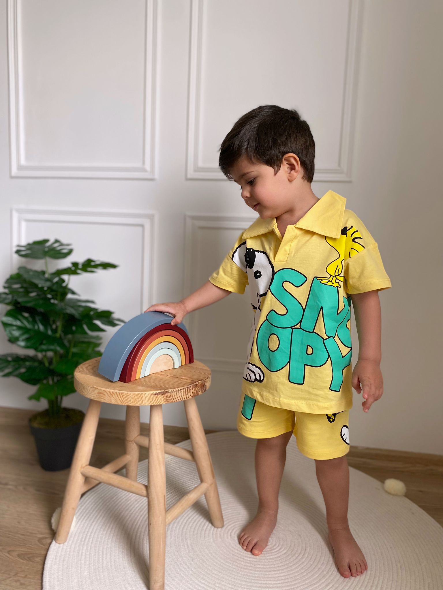 Sarı Snoopy Baskılı ve Şortlu Erkek Çocuk Takımı