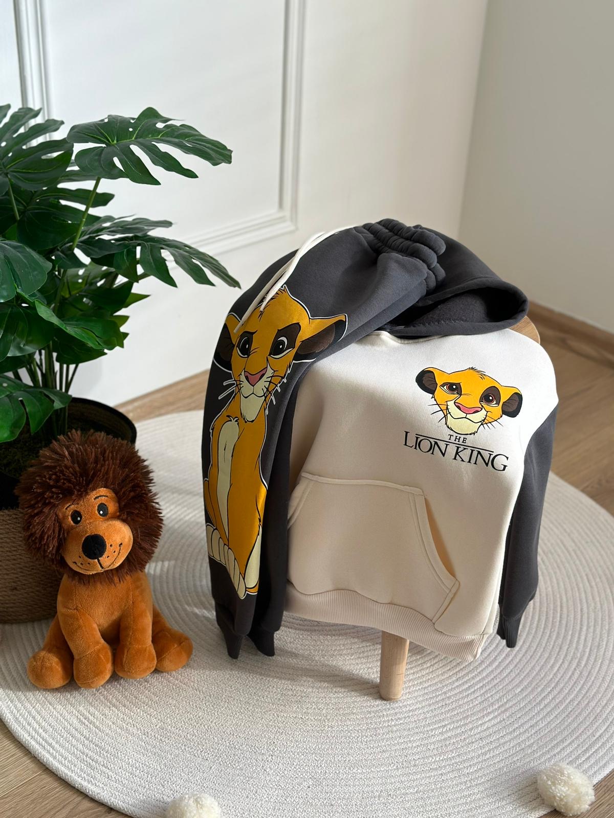 Siyah Kol Detaylı Lion King Eşofman Takımı