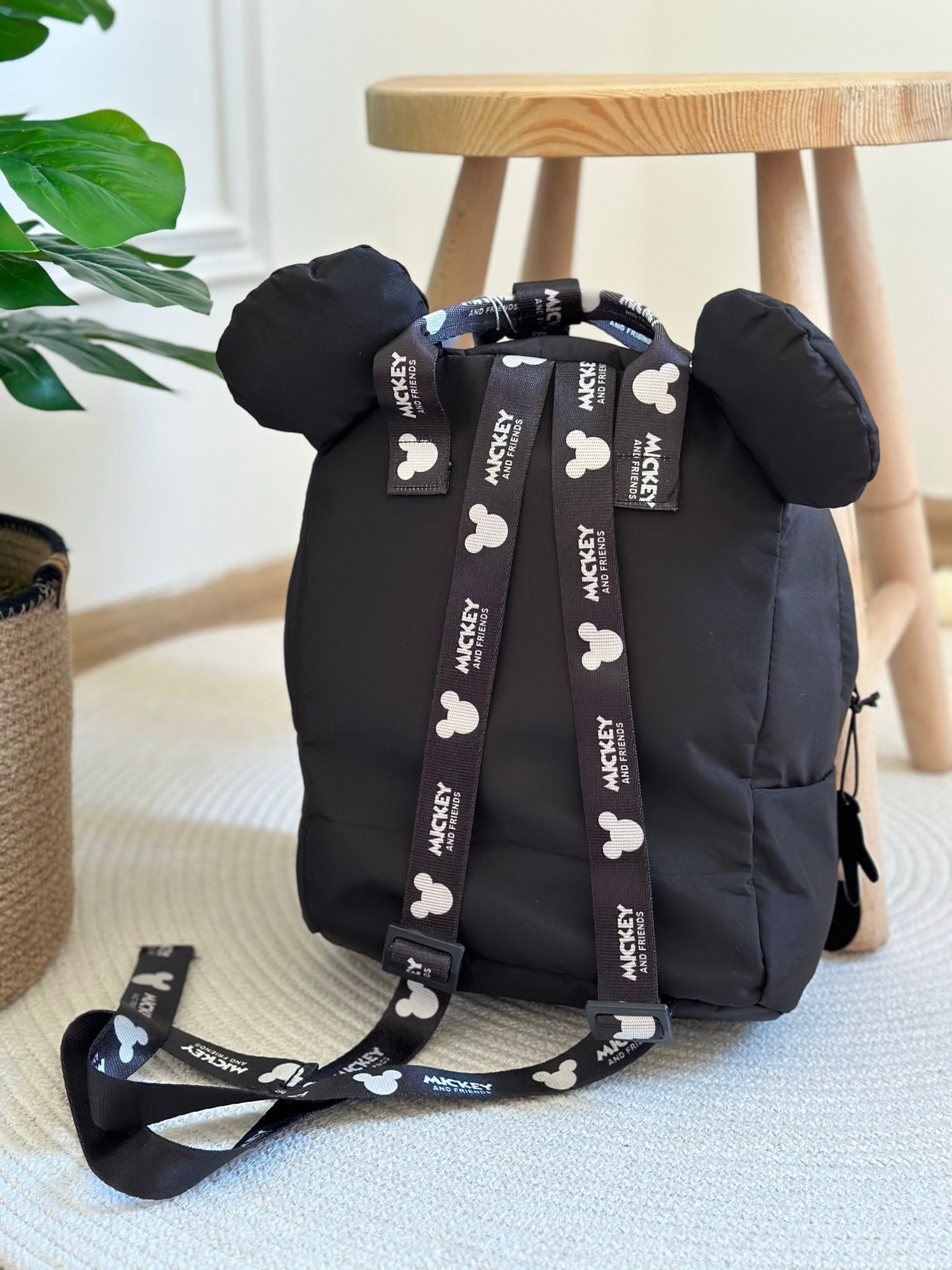 Siyah Mickey Mouse Kulak Detaylı Sırt Çantası