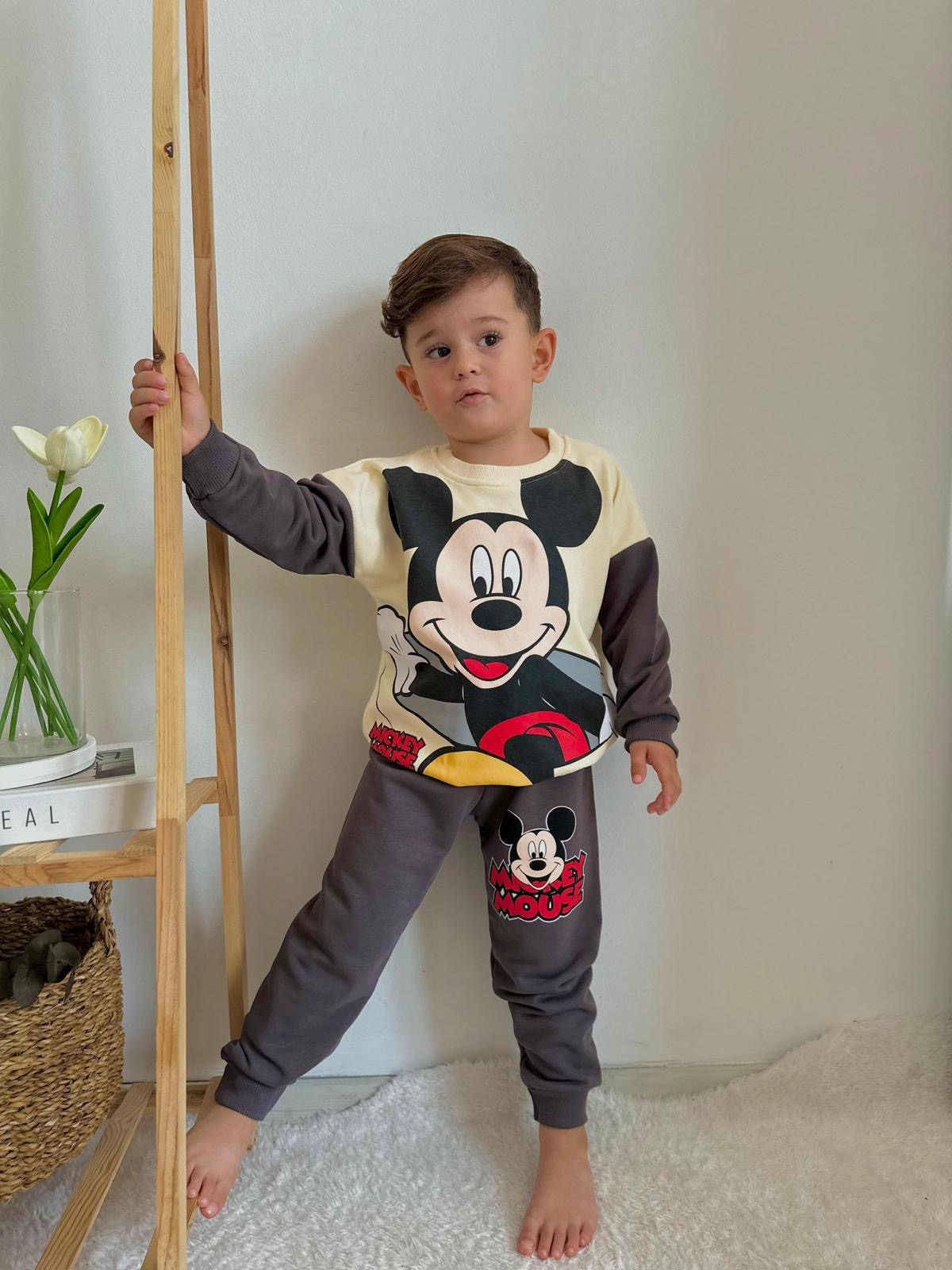 Büyük Mickey Mouse Baskılı Eşofman Takımı
