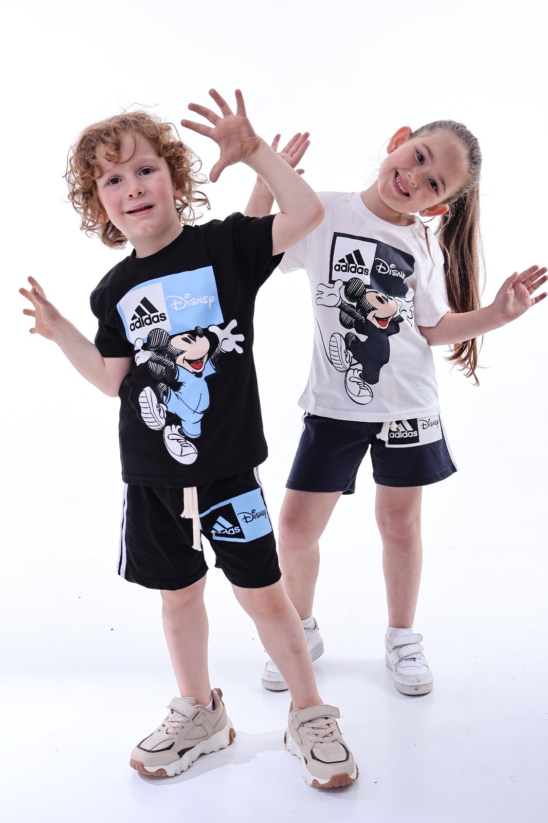 Siyah Sporcu Mickey Şortlu Takım