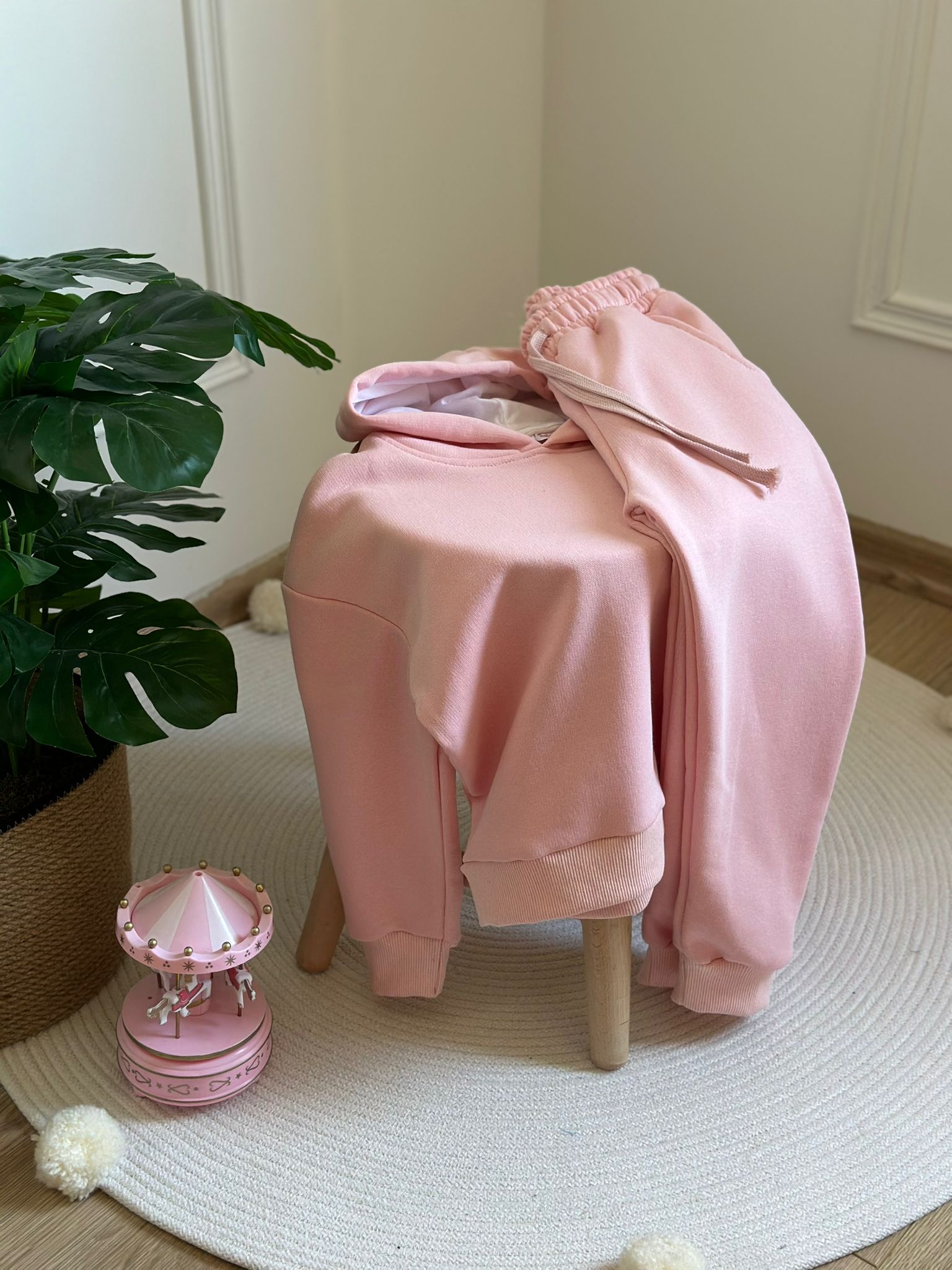 Kapüşonlu Pembe Eşofman Takımı