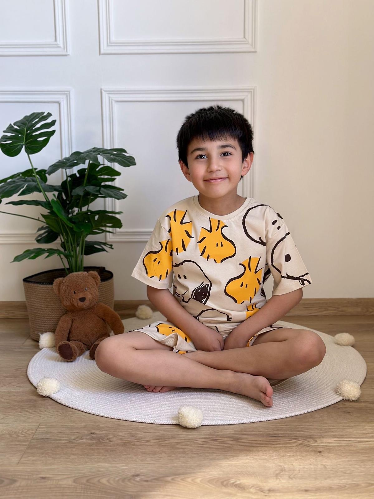 Krem Rengi Snoopy Şortlu Takım