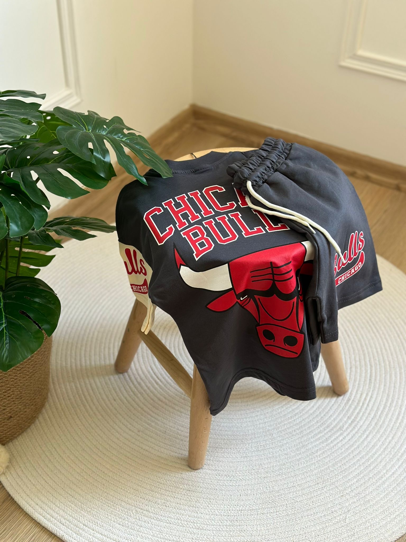 Chicago Bulls Sırt Baskılı Şortlu Takım
