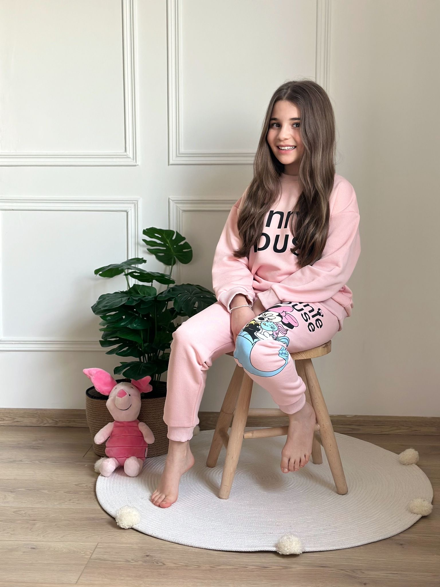 Sevimli Minnie Mouse Sırt Baskılı Pembe Eşofman Takımı