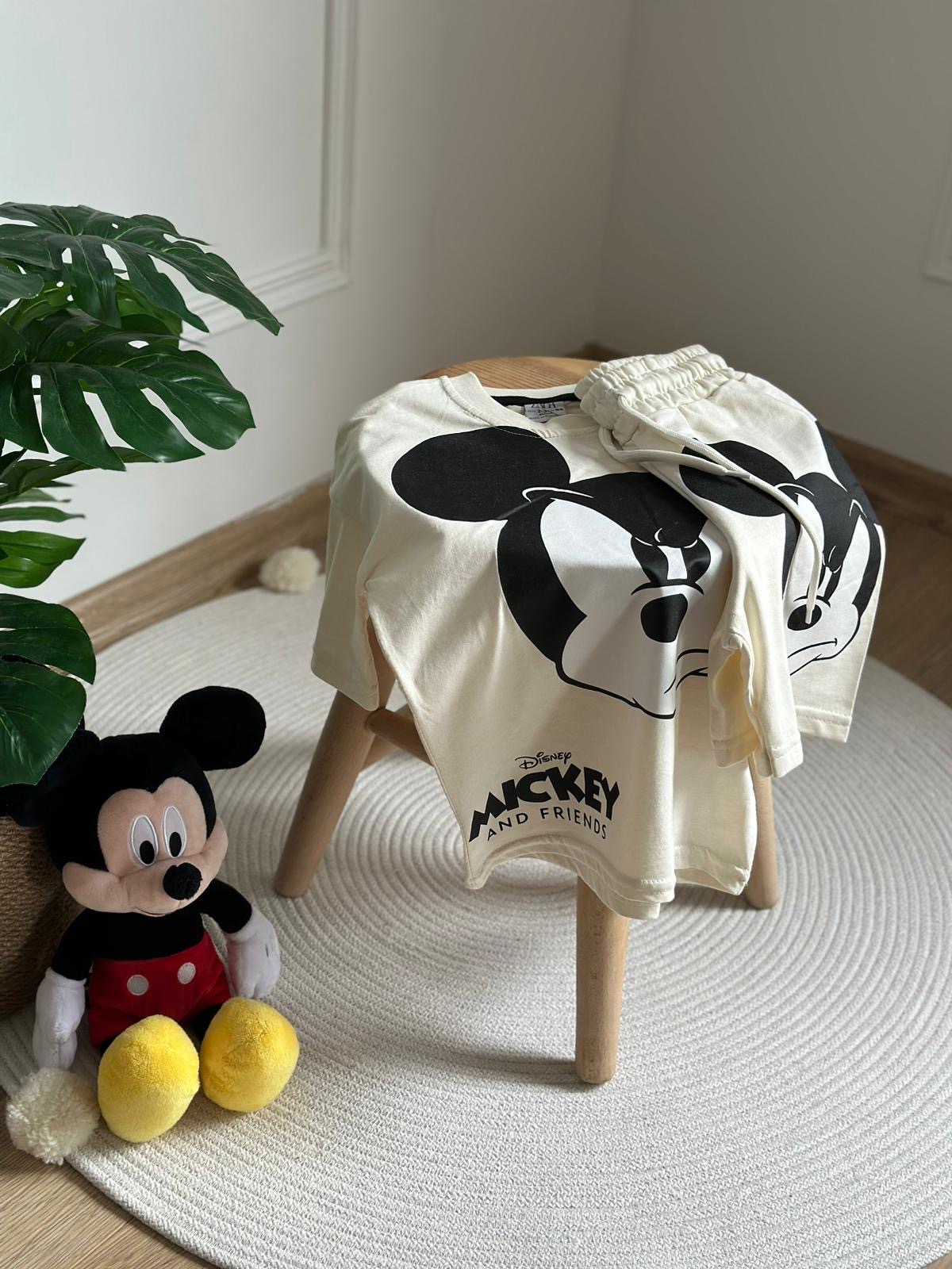 Huysuz Mickey Krem Şortlu Takım
