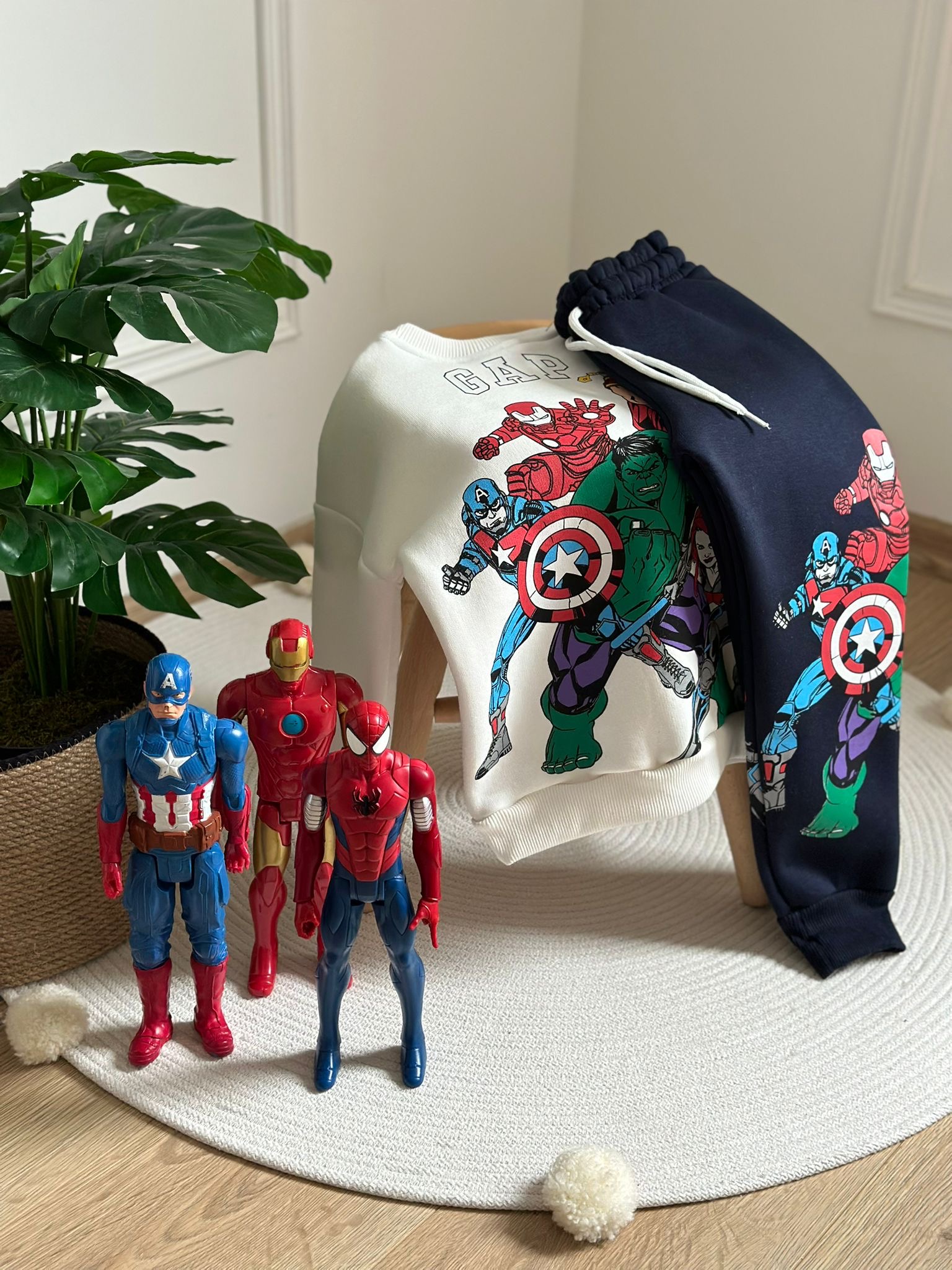 Avengers Figür Detaylı Gap Eşofman Takımı