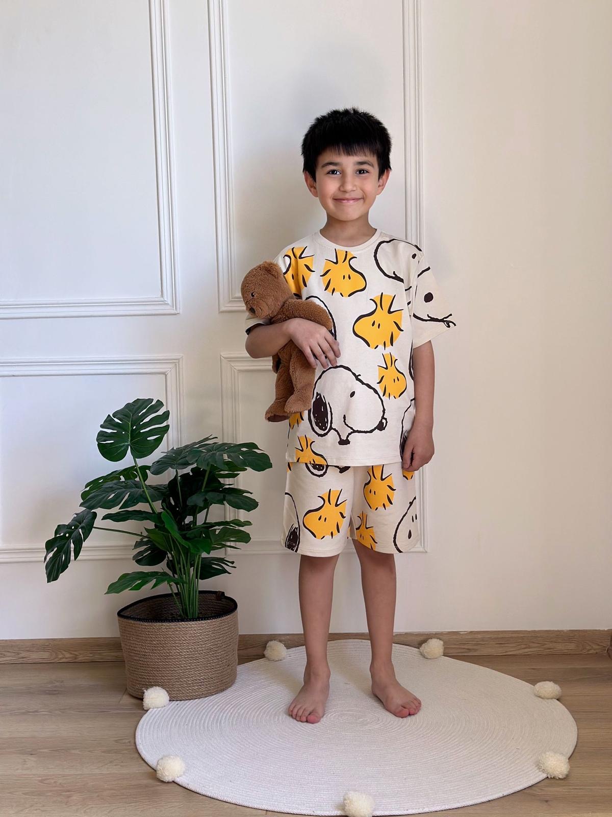 Krem Rengi Snoopy Şortlu Takım