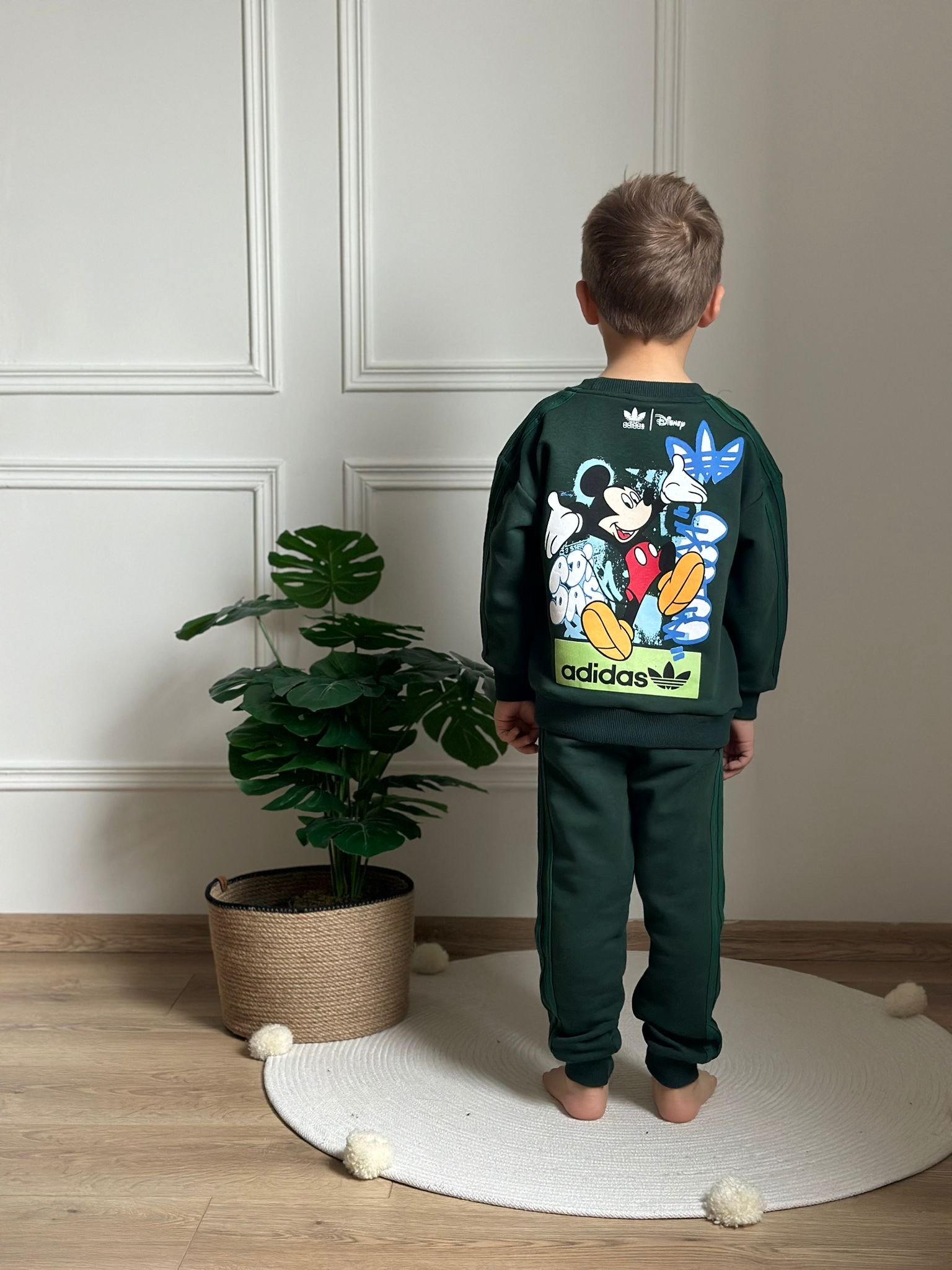 Yeşil Üzeri Renkli Sporcu Mickey Sırt Baskılı Eşofman Takımı