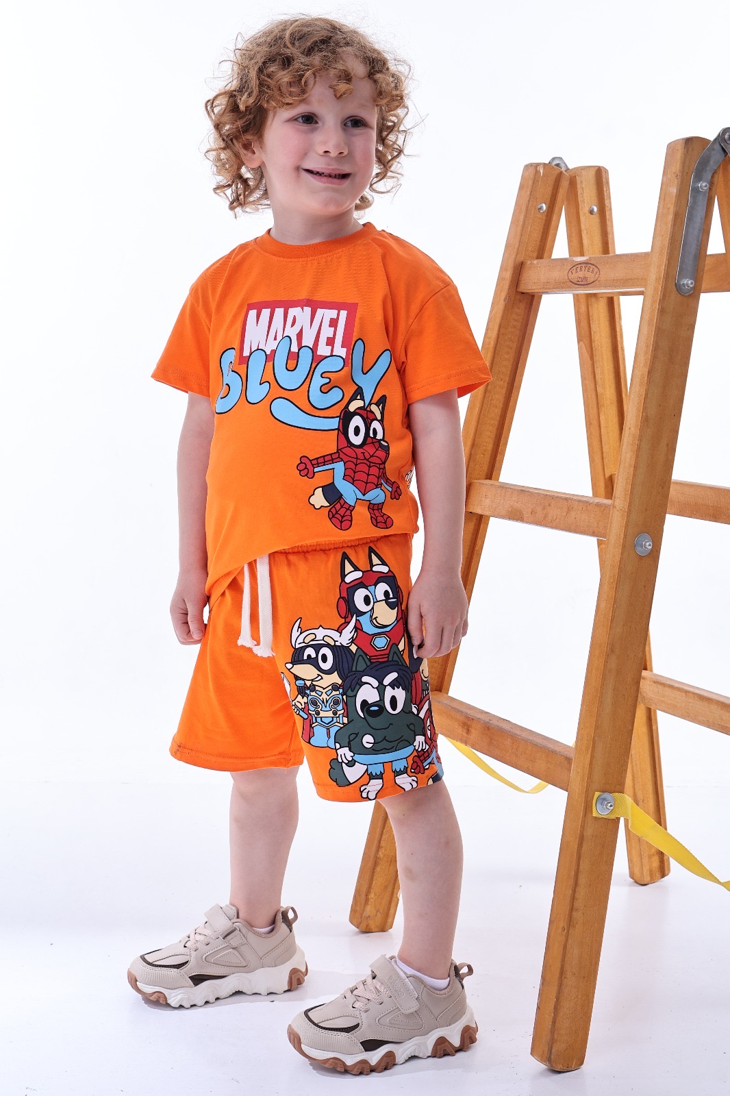Turuncu Marvel Bluey Figürlü Şortlu Takım