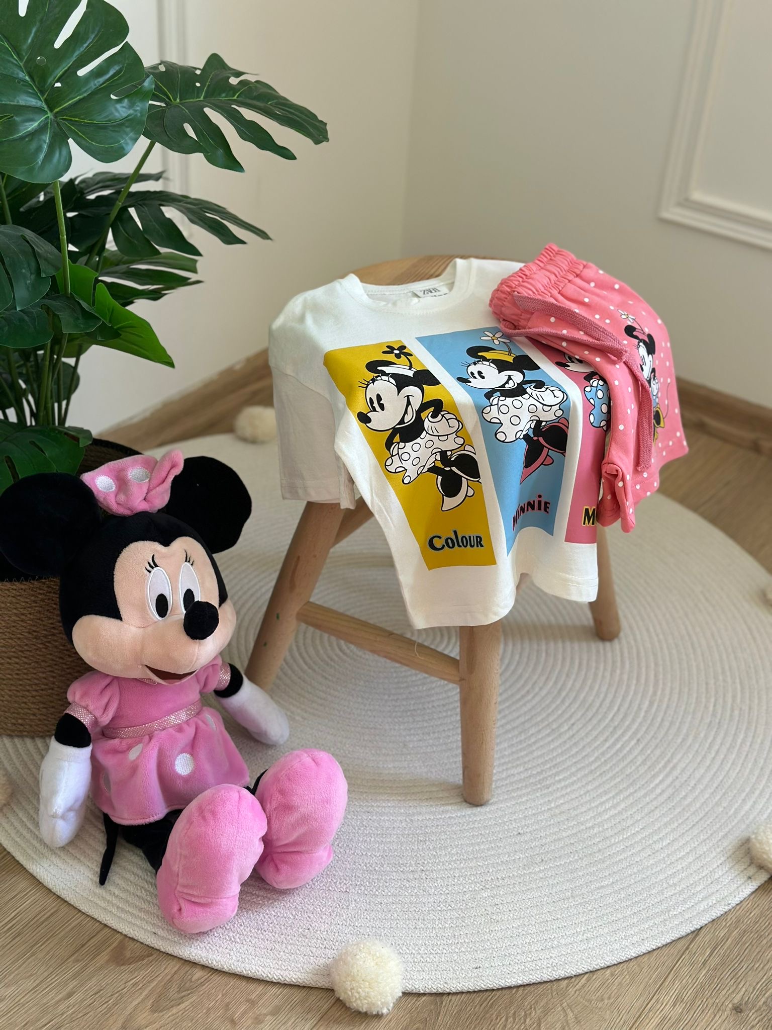 Colour Minnie Mouse Şortlu Takım