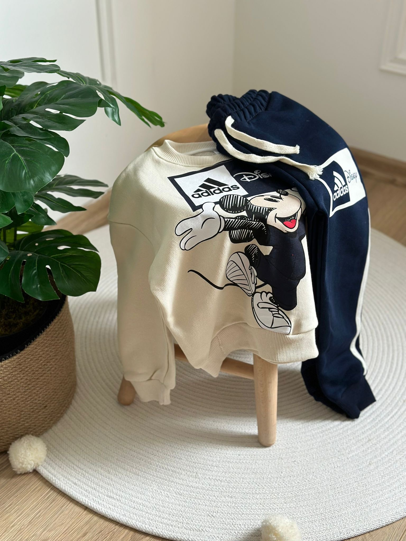 Lacivert Sporcu Mickey Logo Detaylı Eşofman Takımı