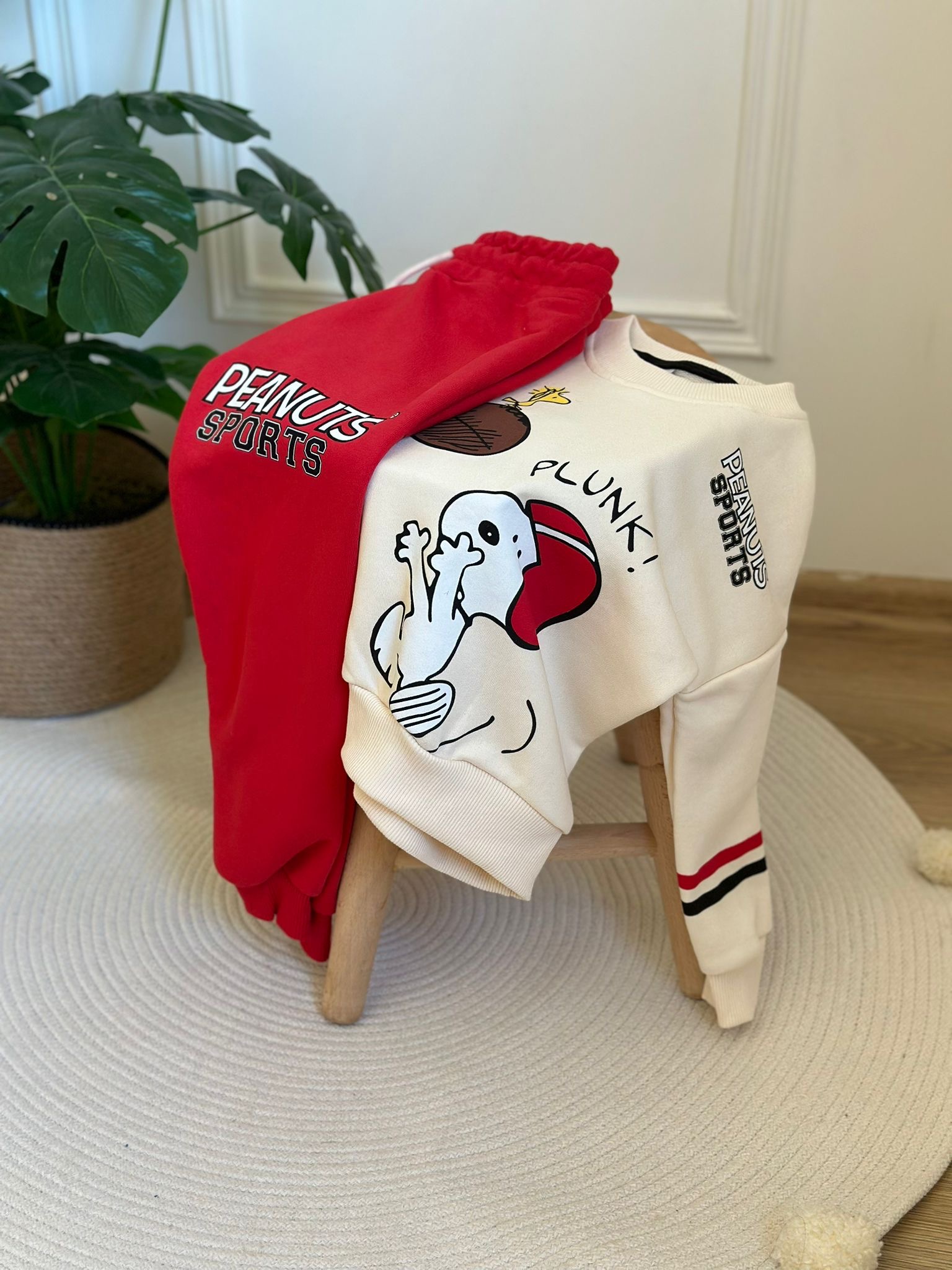 Kırmızı Peanuts Sırt Baskılı Eşofman Takımı