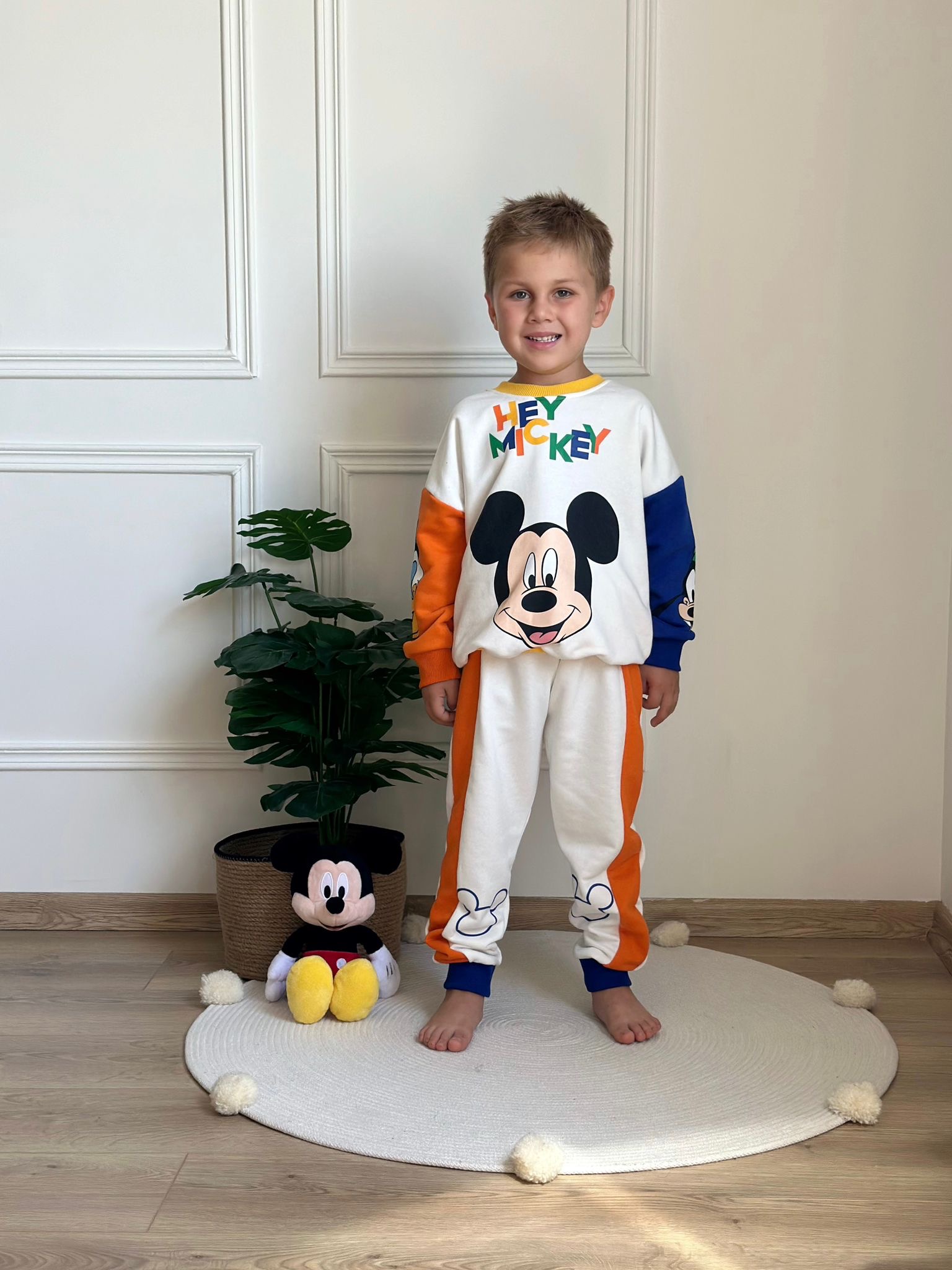 Mickey Renkli Kol Detaylı Eşofman Takımı