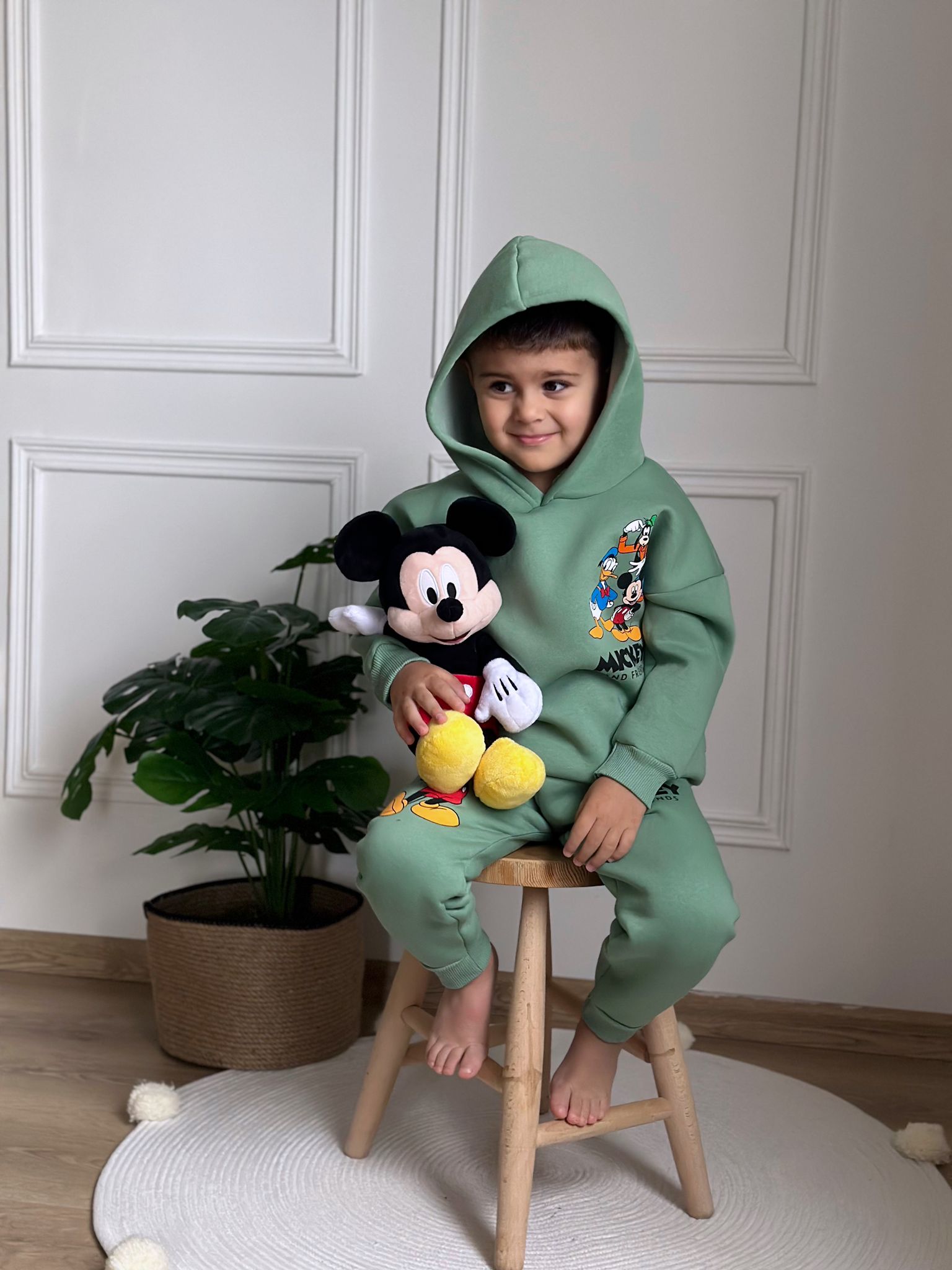 Yeşil Mickey Ve Arkadaşları Sırt Baskılı Eşofman Takımı