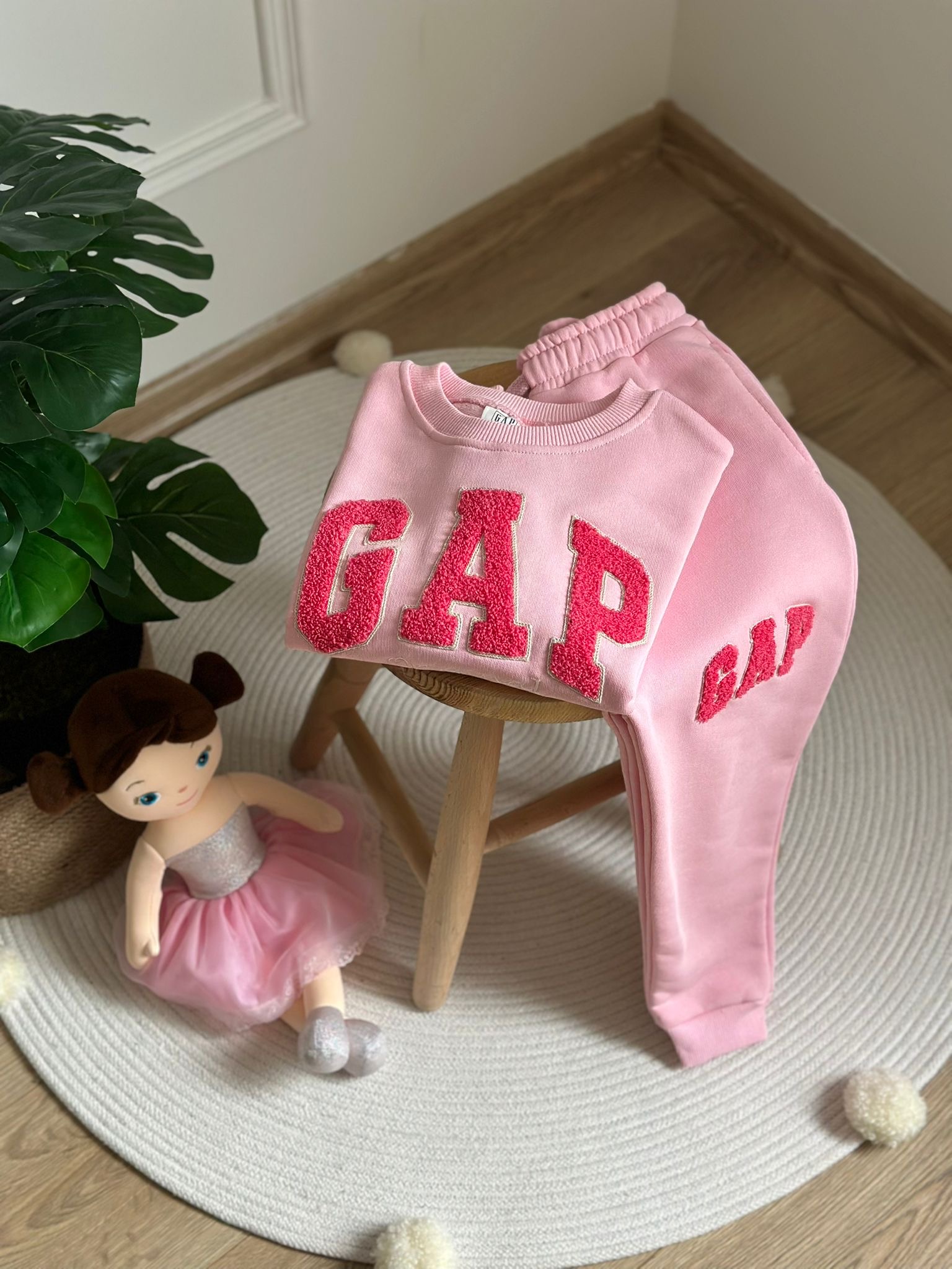 Pudra Pembe Punch İşlemeli Gap Eşofman Takımı
