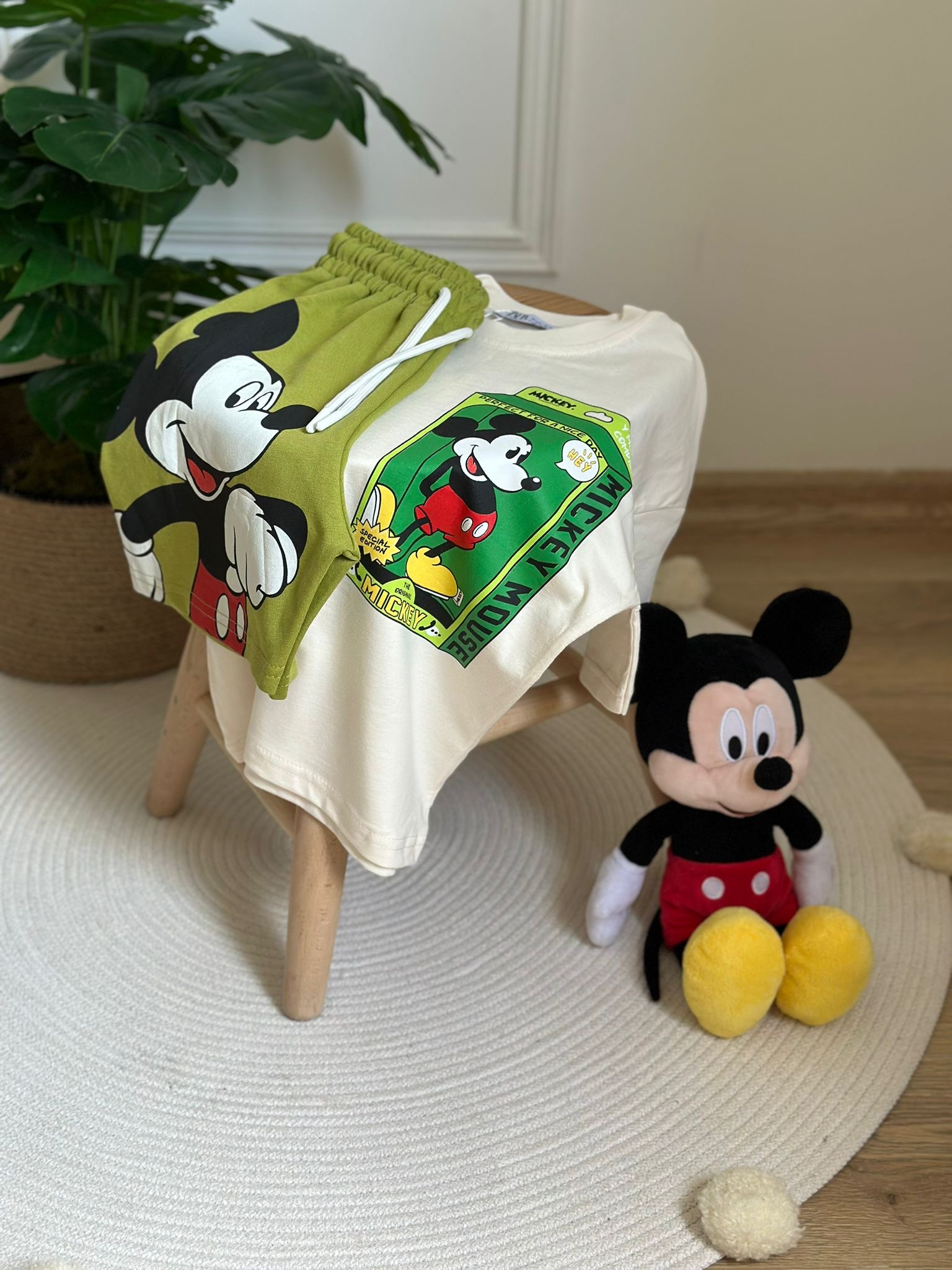 Yeşil Mickey Şortlu Takım