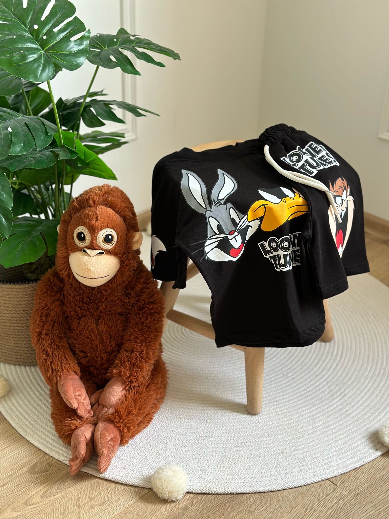Siyah Looney Tunes Şortlu Takım