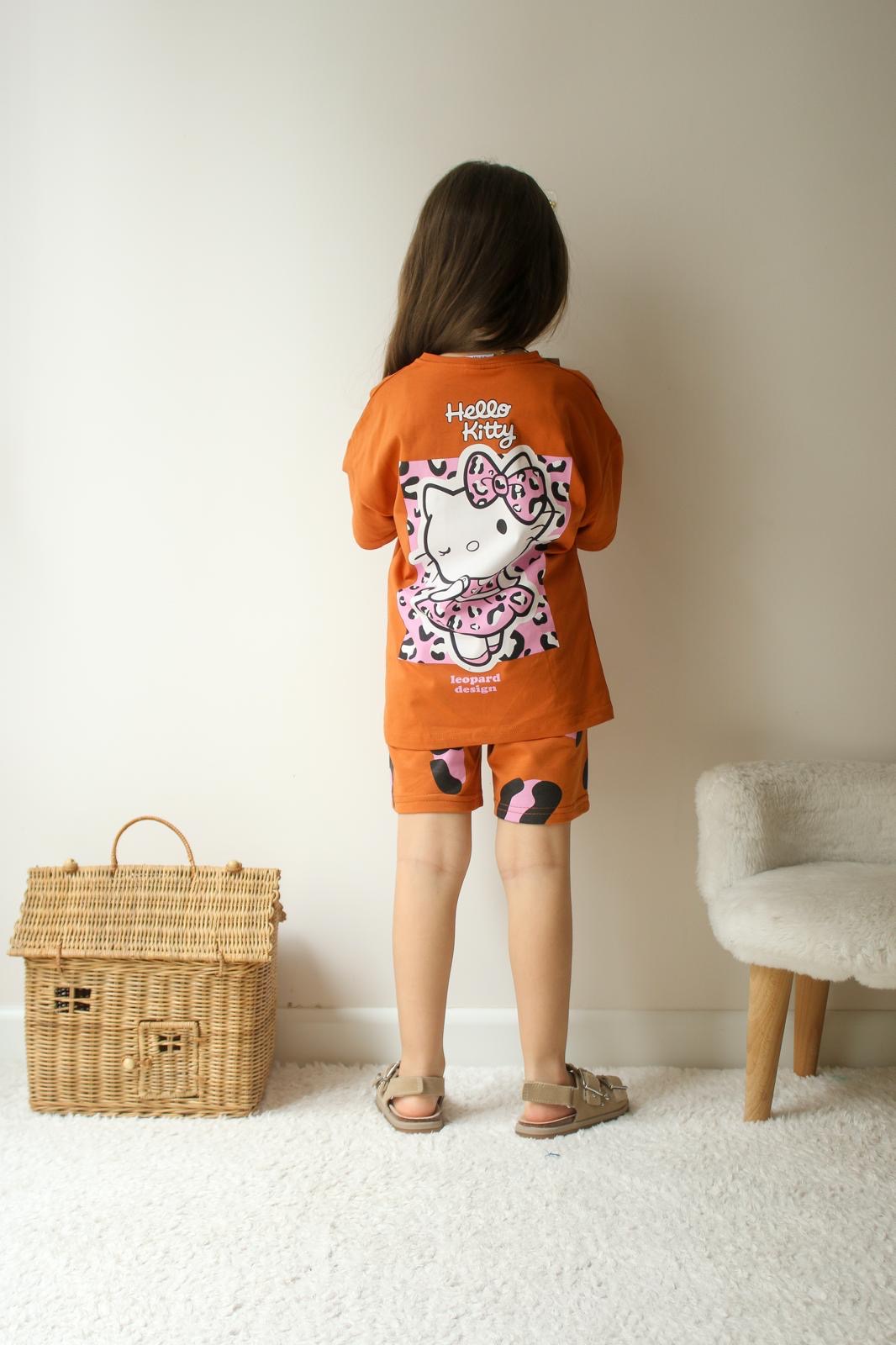 Kahverengi Leoparlı Hello Kitty Takım