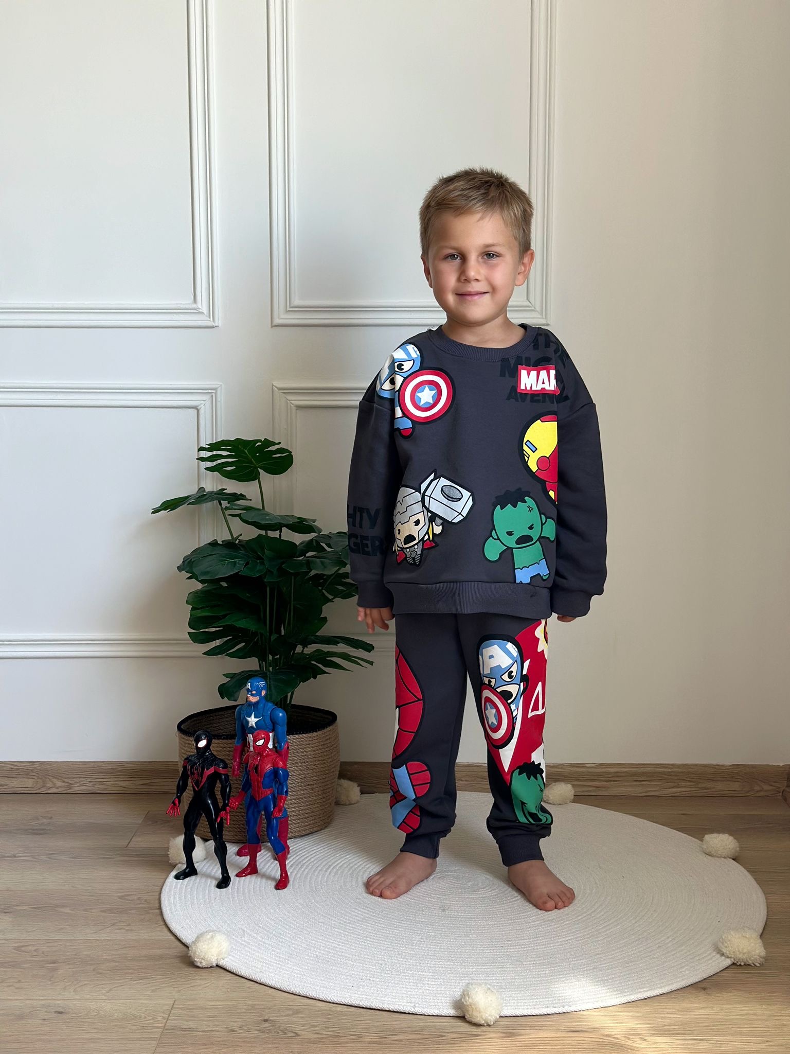 Siyah Marvel Figür Baskılı Eşofman Takımı