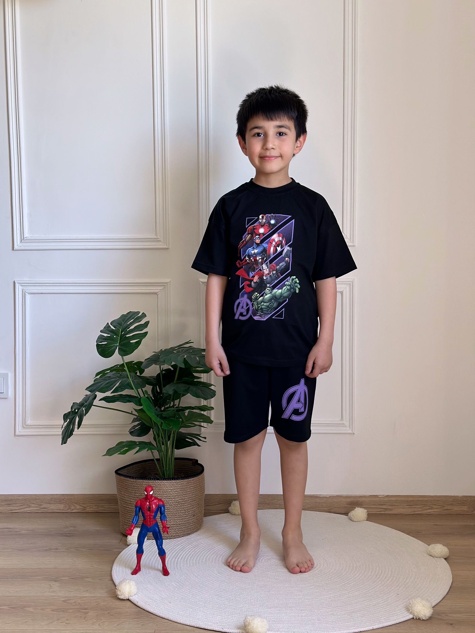 Siyah Marvel Baskılı Şortlu Takım
