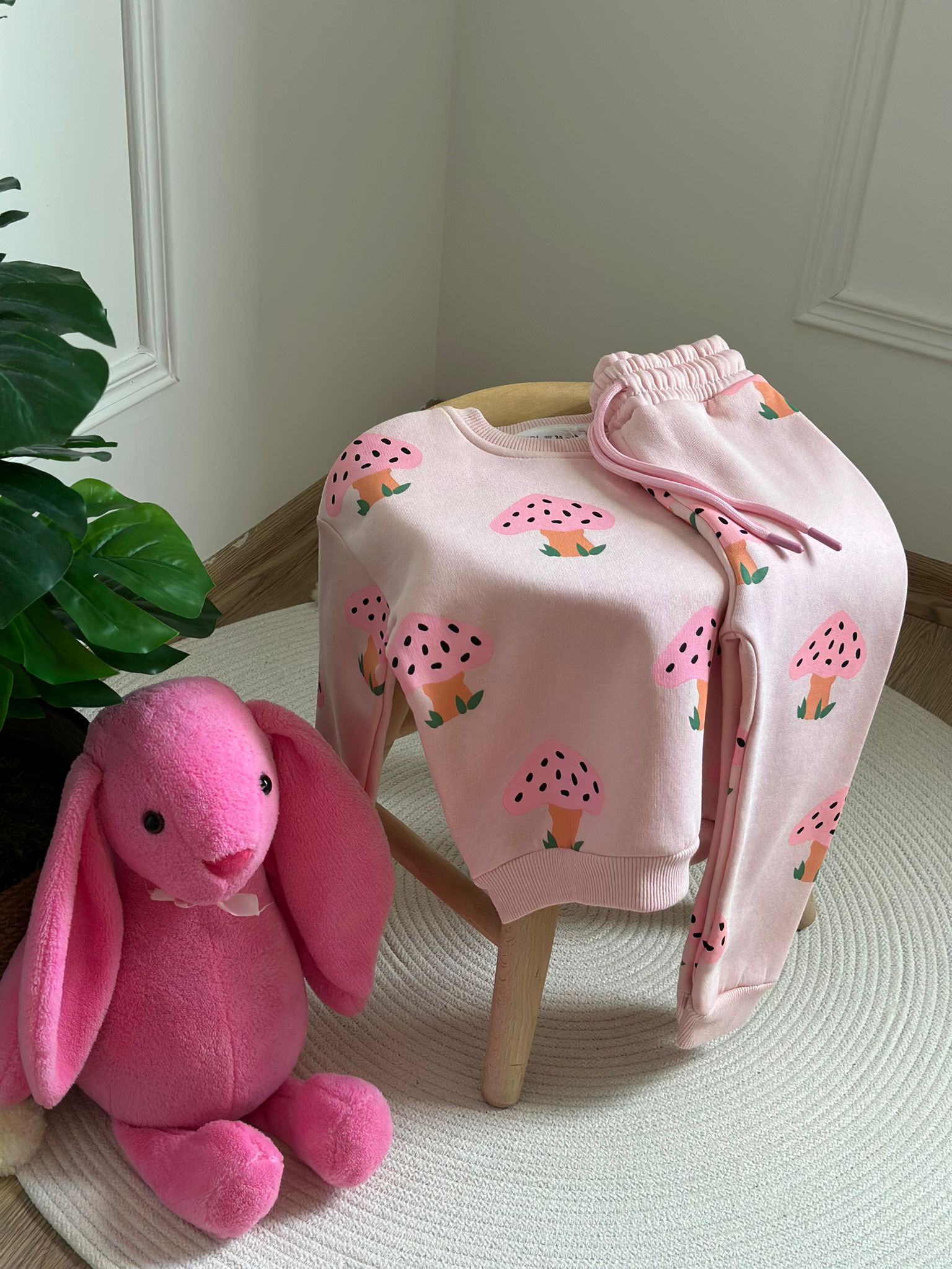 Pembe Mantar Baskılı Eşofman Takımı