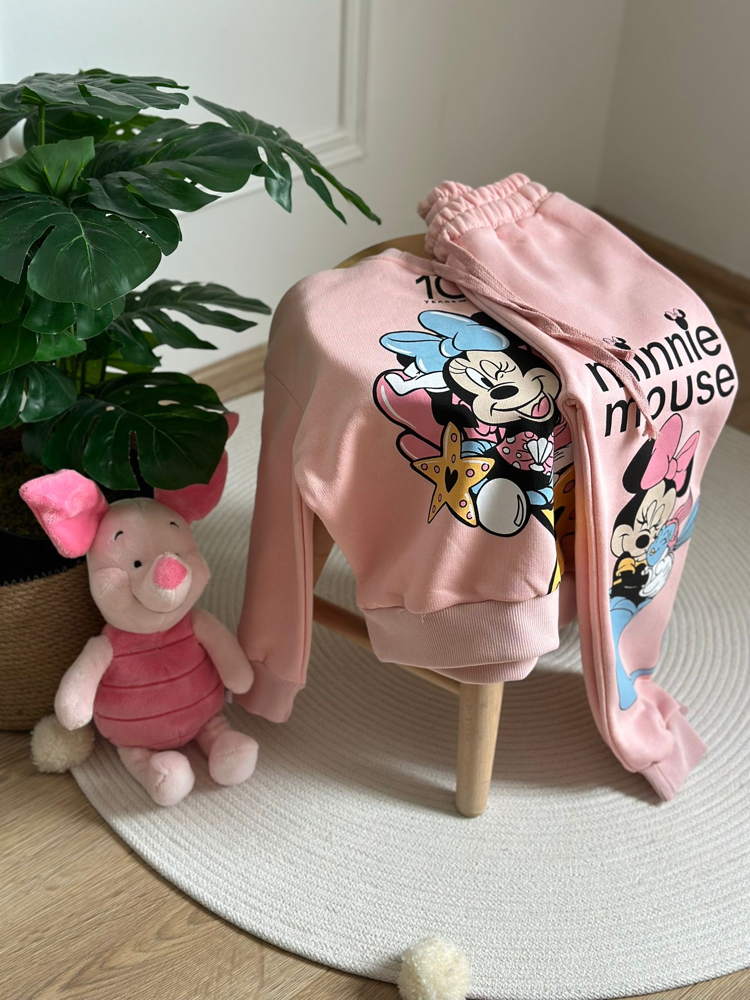 Sevimli Minnie Mouse Sırt Baskılı Pembe Eşofman Takımı