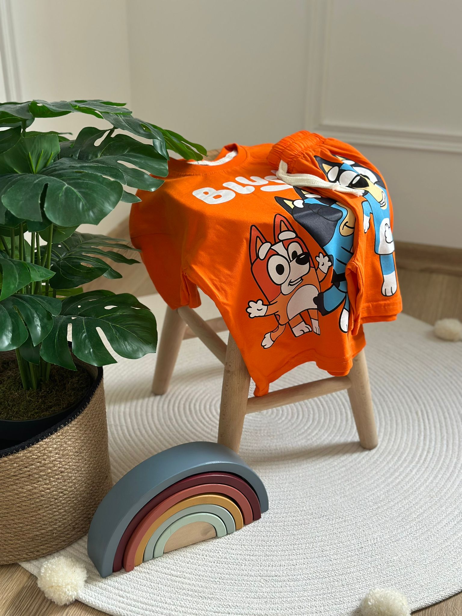 Müzikal Bluey Turuncu Şortlu Takım