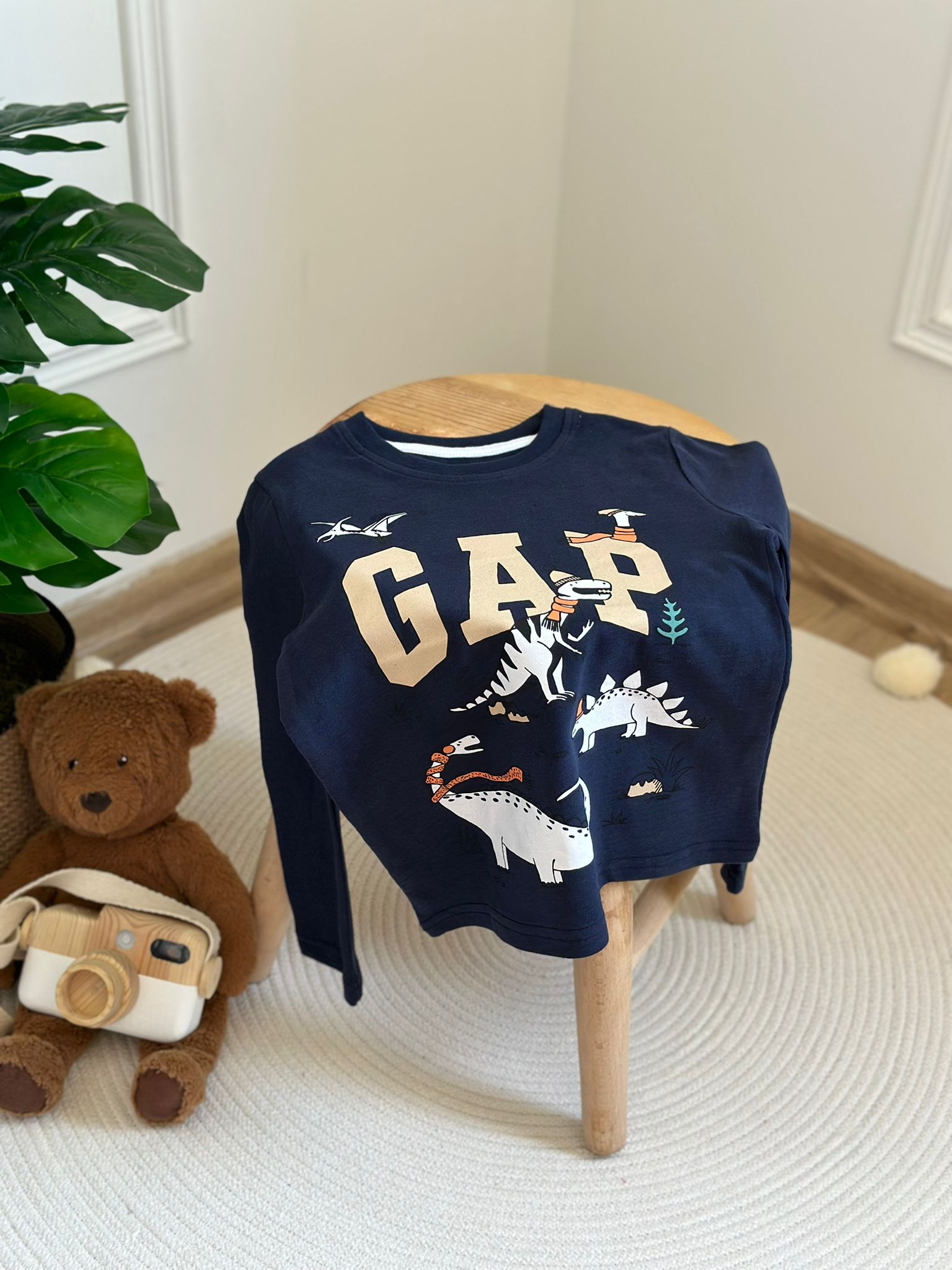 Dinazor Baskılı Gap Uzun Kollu T-Shirt