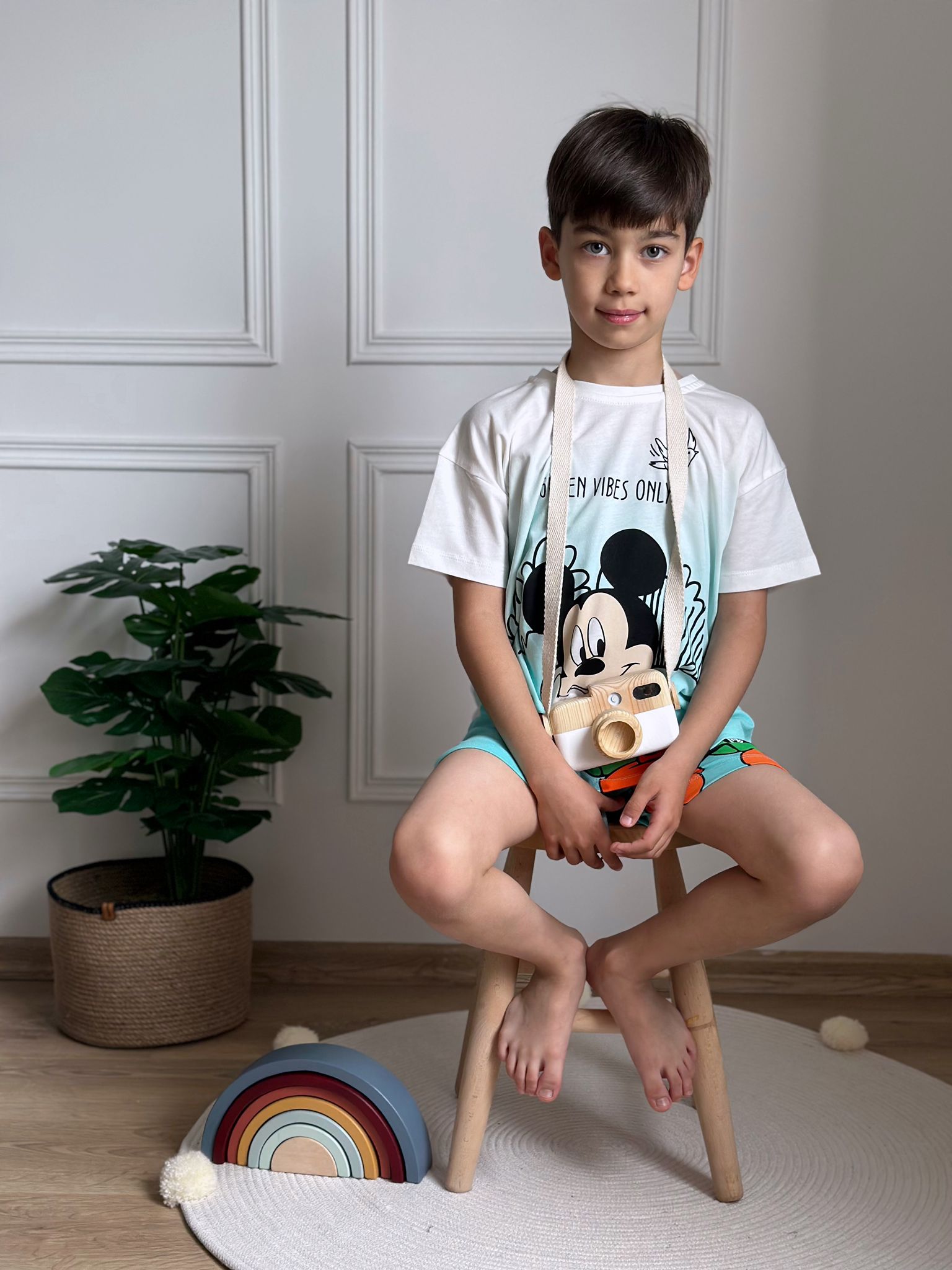 Mickey Mouse Green Vibes Only Şortlu Takım