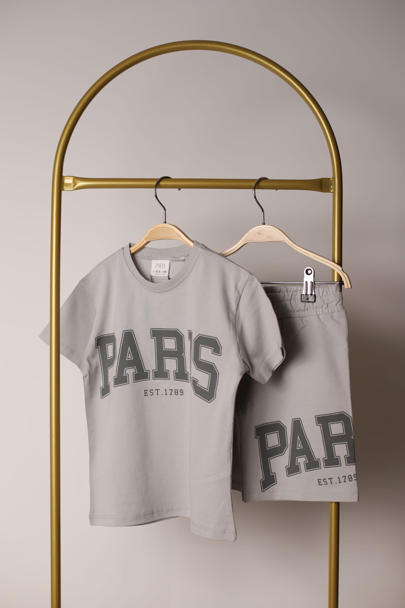 Gri Paris Baskılı Şortlu Takım