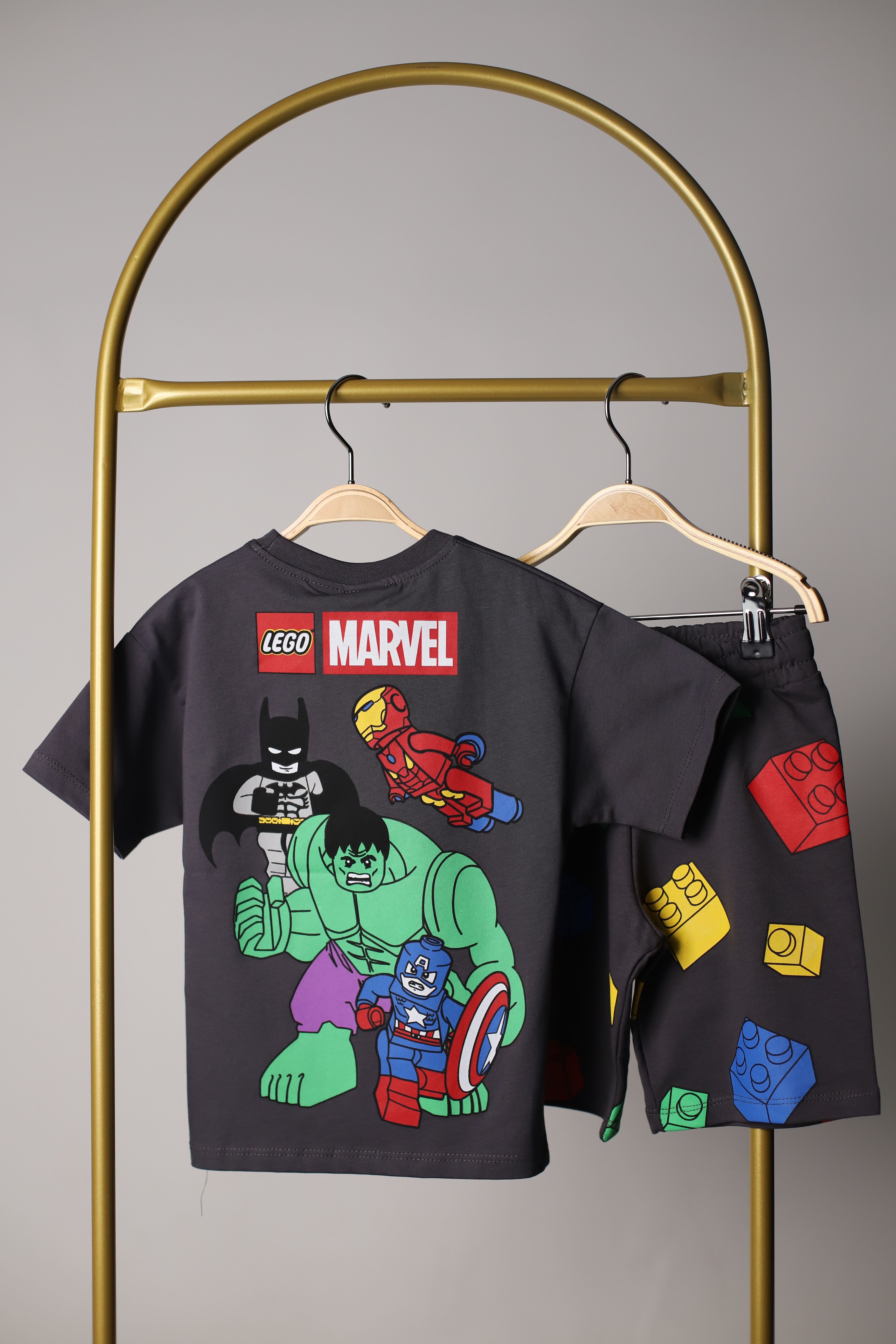 Marvel Lego Sırt Baskılı Şortlu Takım
