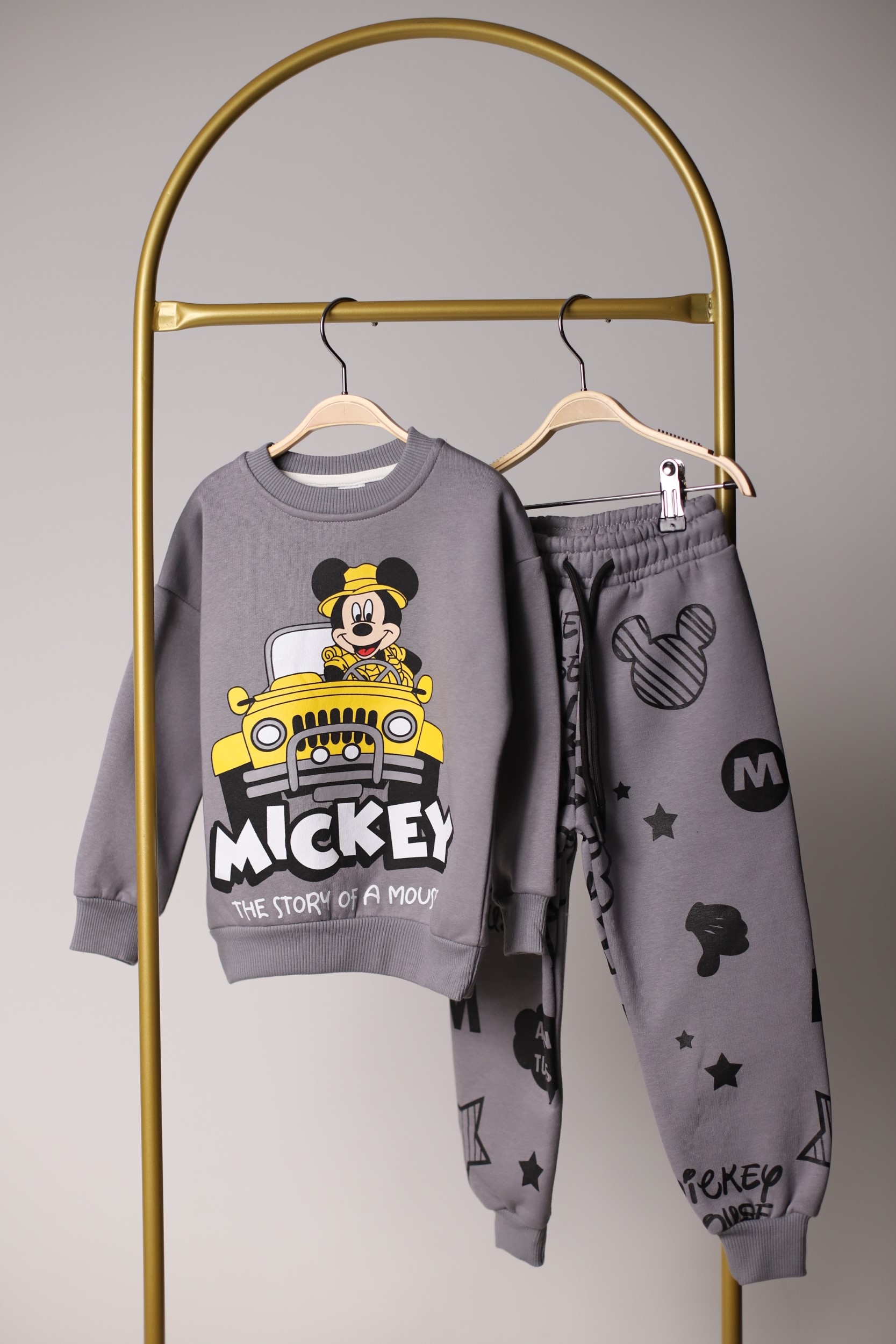 Arabalı Mickey Baskılı Eşofman Takımı