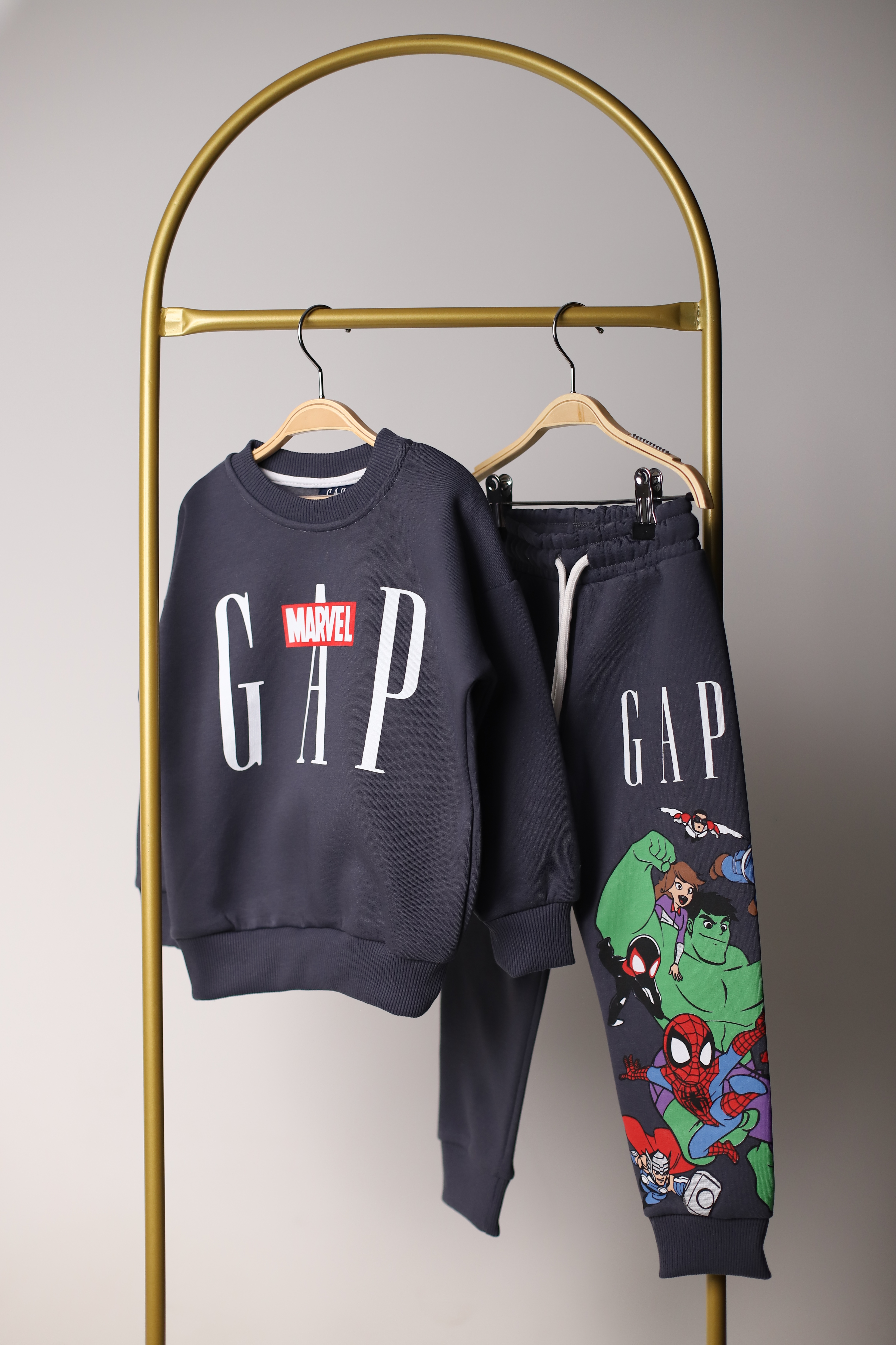 Sırt Baskılı Siyah Marvel Gap Baskılı Eşofman Takımı
