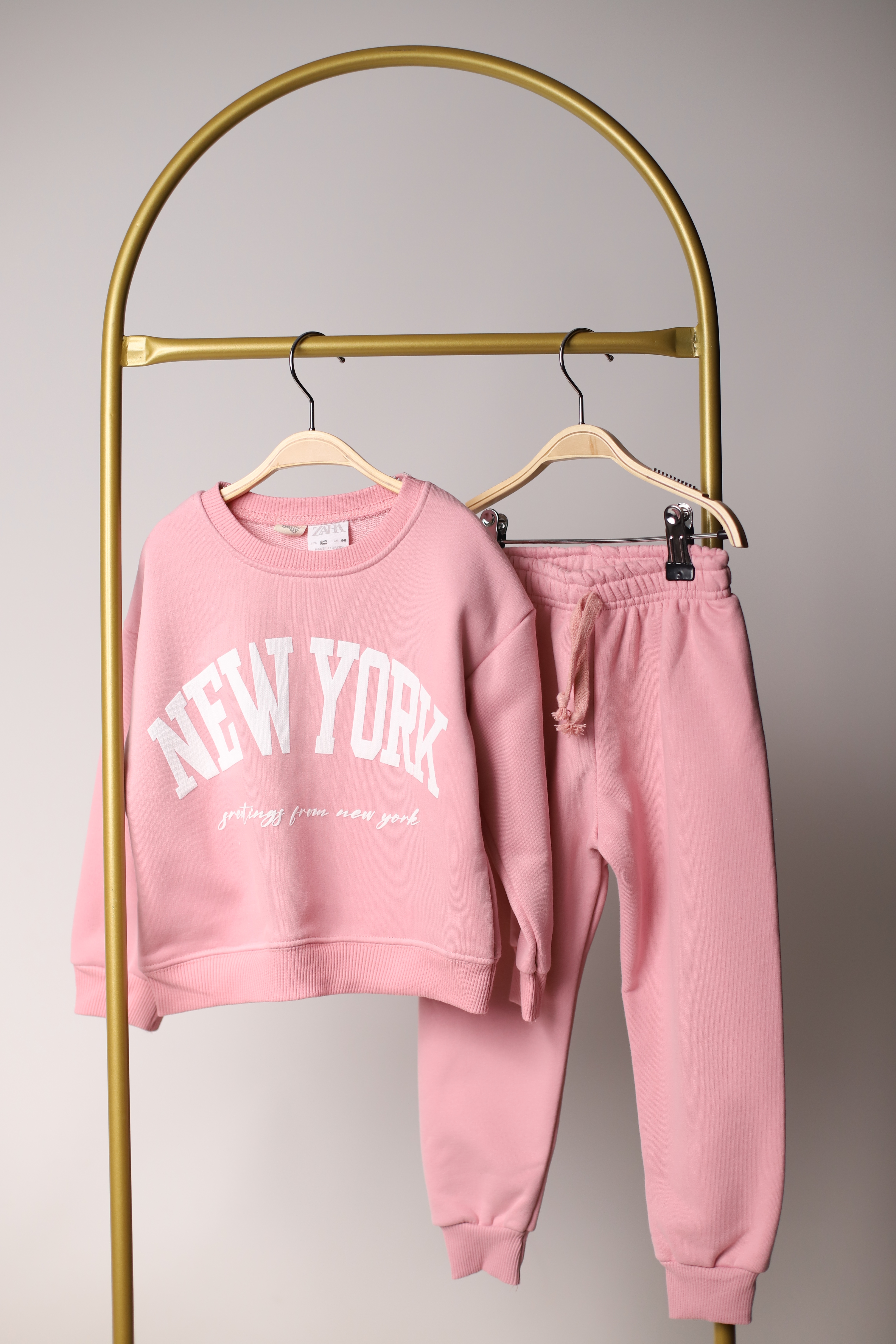 Pembe Beyaz New York Baskılı Eşofman Takımı