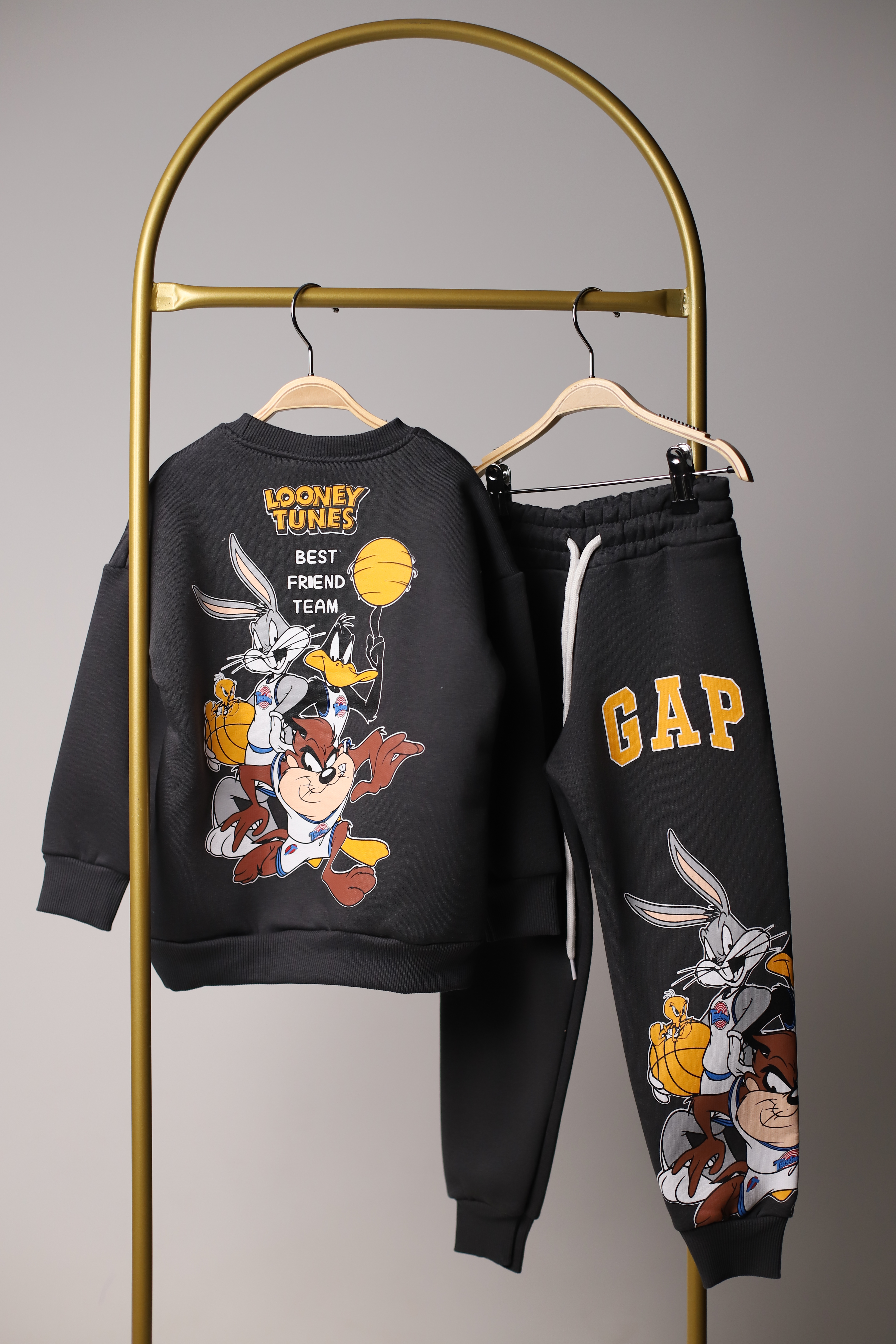 Sırt Baskılı Looney Tunes Gap Eşofman Takımı