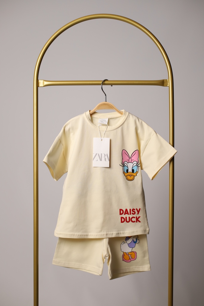 Daisy Duck Şortlu Takım