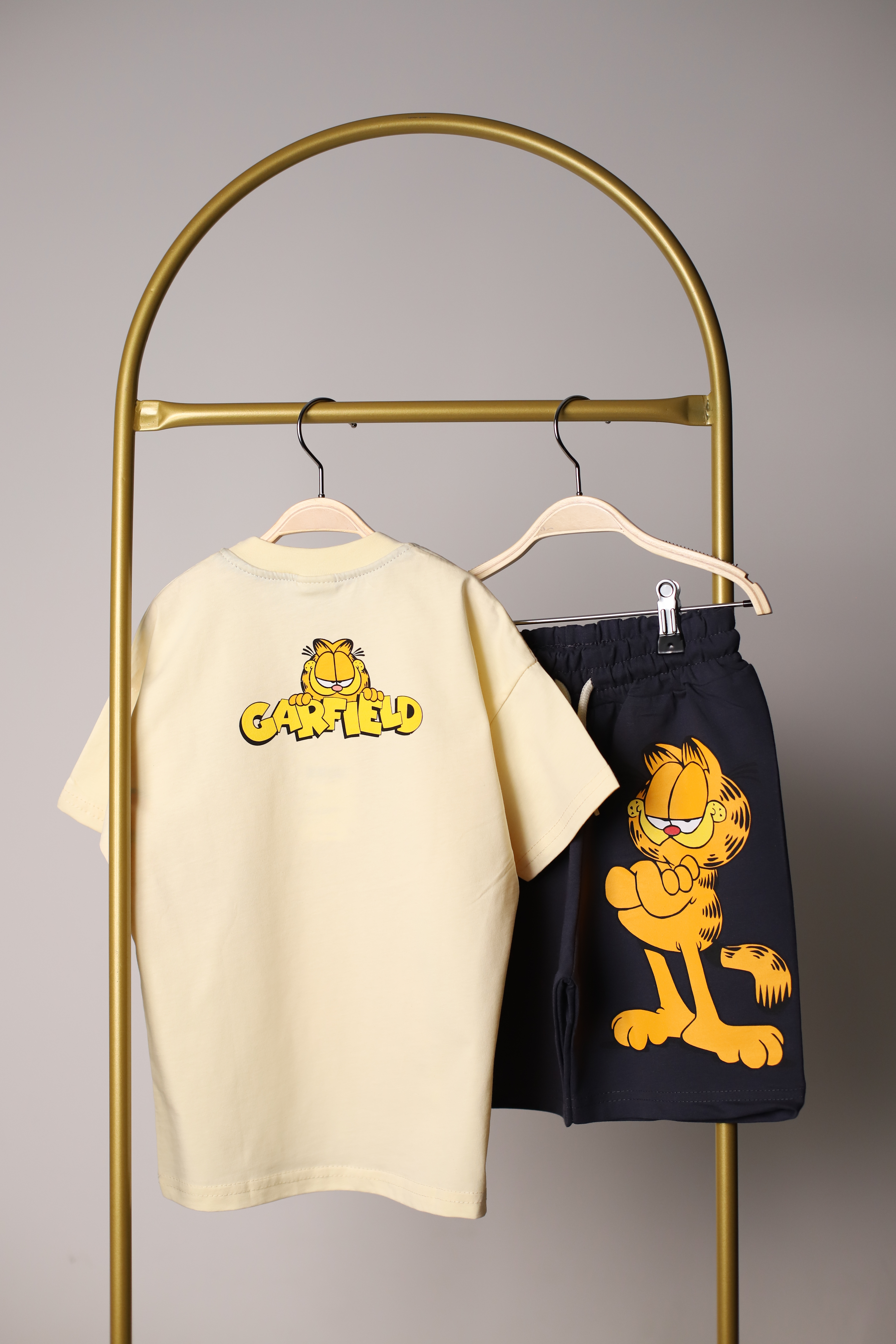 Garfield Şortlu Takım