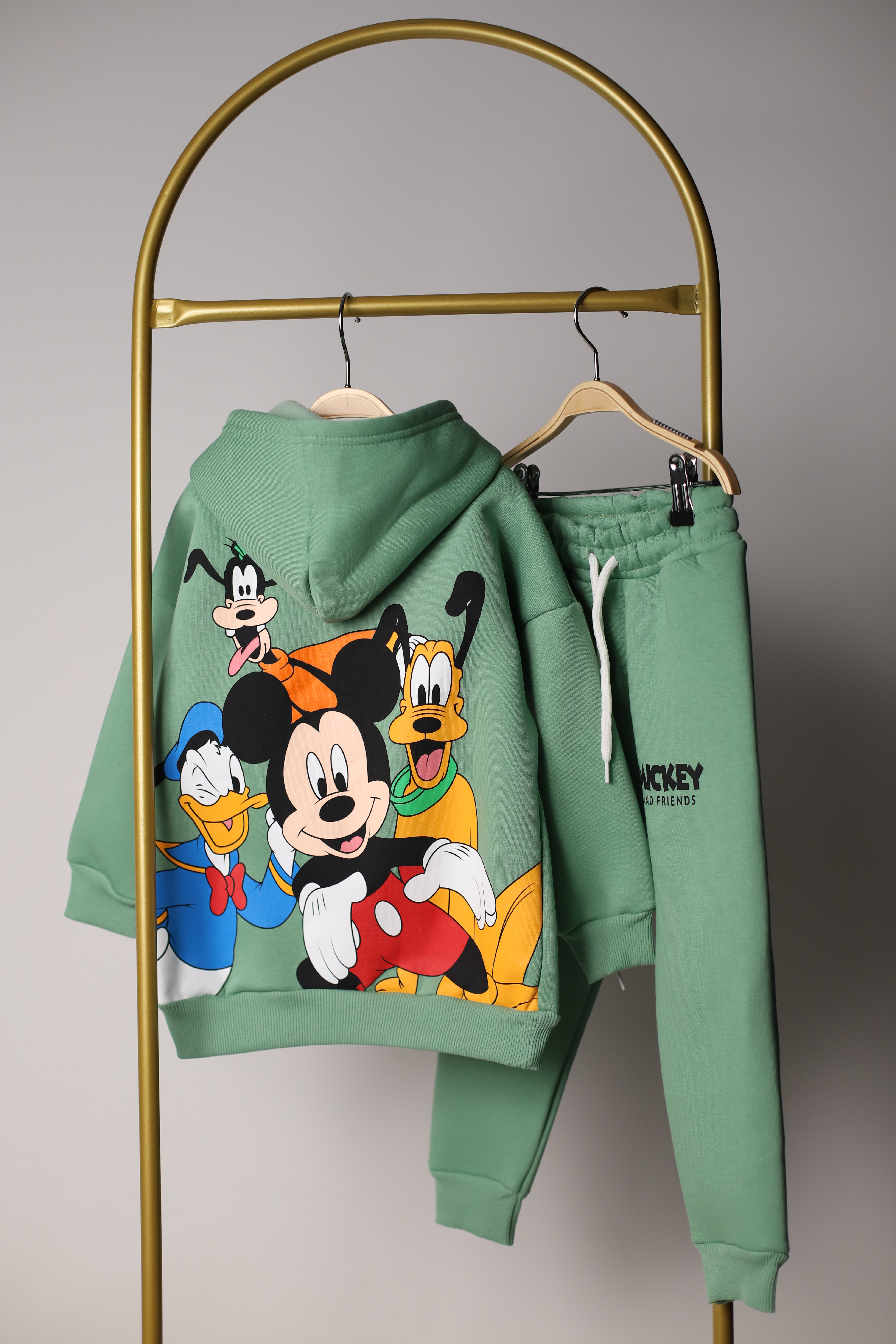 Yeşil Mickey Ve Arkadaşları Sırt Baskılı Eşofman Takımı