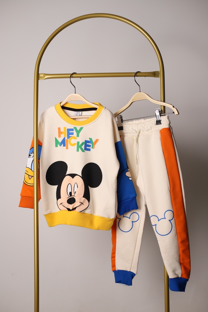 Mickey Renkli Kol Detaylı Eşofman Takımı